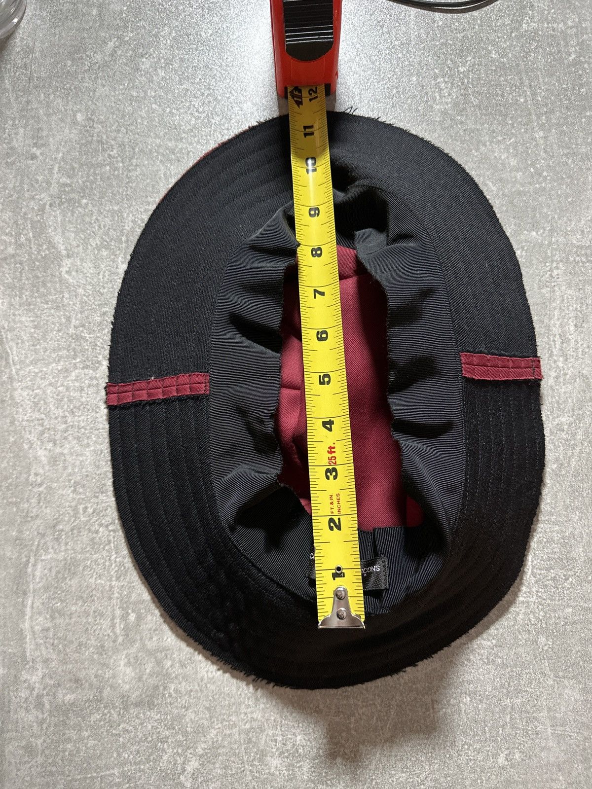 Comme des Garcons A/W02 Black/Red Cutoff Bucket Hat Size ONE SIZE - 8 Thumbnail
