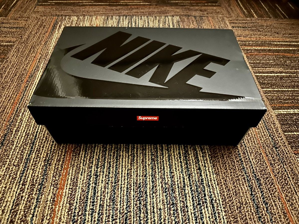 image of Nike Supreme X Air Force 1 Low Shoes in White, Men's (Size 6.5)
