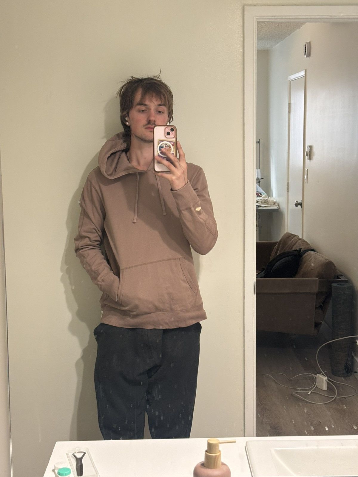 Reigning Champ Large reigning champ hoodie beige purple ish color Size US L / EU 52-54 / 3 - 1 Thumbnail