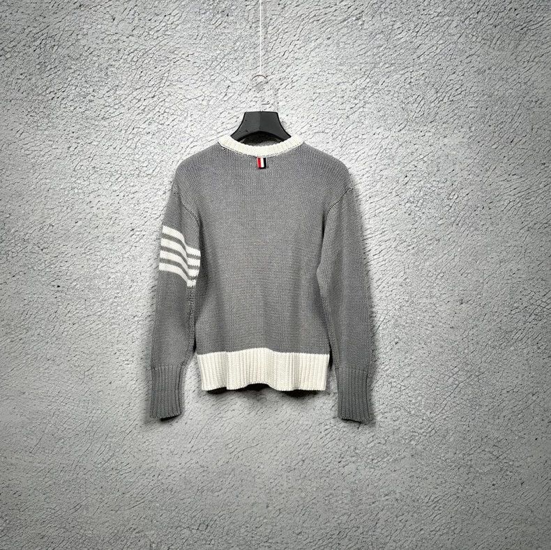 Thom Browne Thom browne Gray and white-edged four-striped knitted round Size US M / EU 48-50 / 2 - 2 Thumbnail
