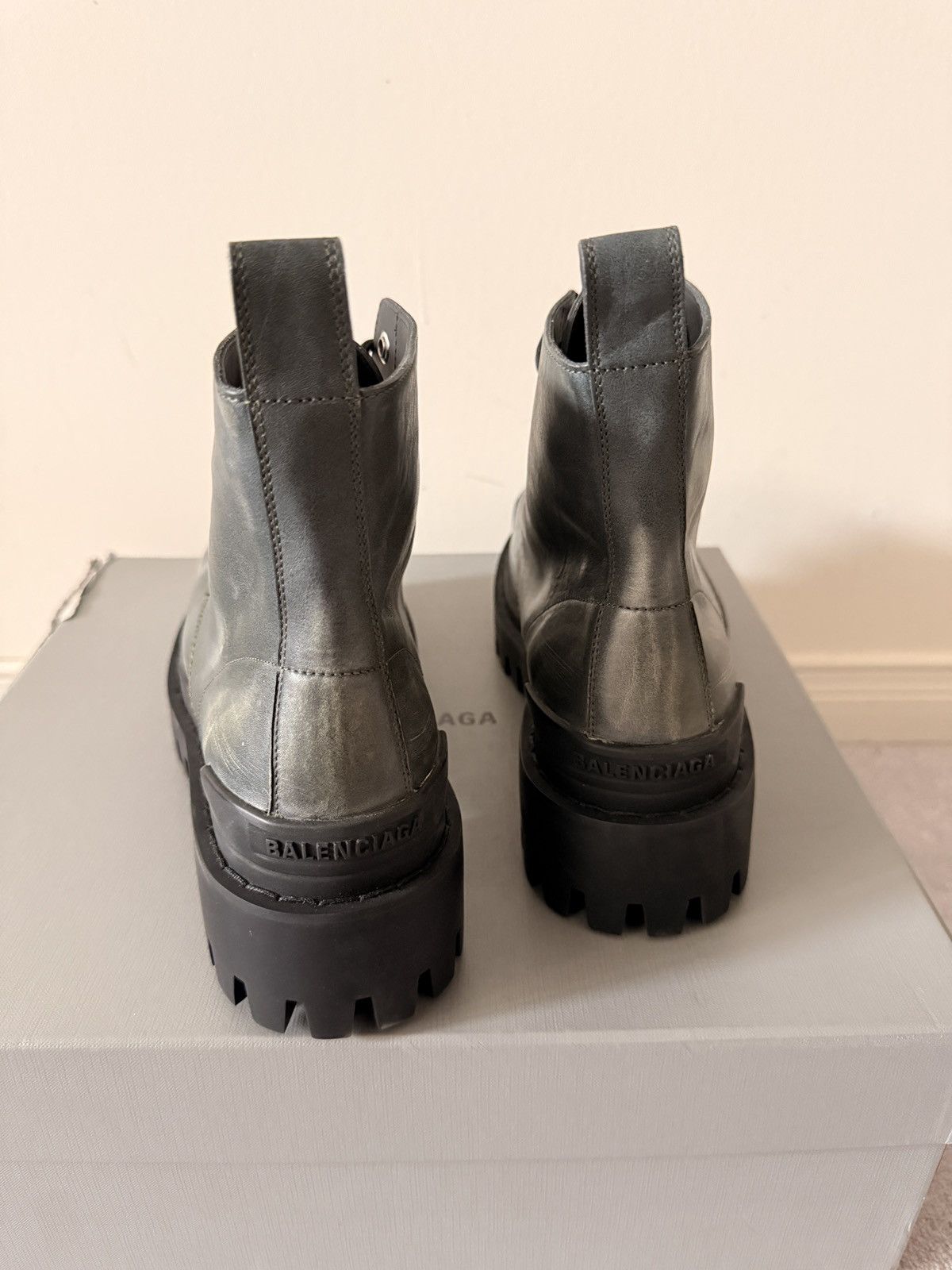 Balenciaga Balenciaga Striker Boots Distressed Leather Size US 7 / EU 40 - 4 Thumbnail