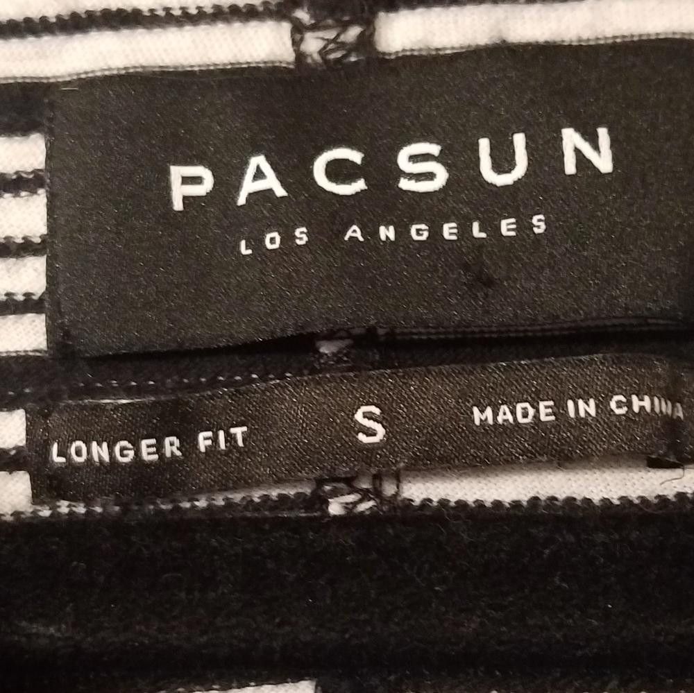 Pacsun PacSun Black and White Striped T-Shirt Size Small Size US S / EU 44-46 / 1 - 3 Thumbnail