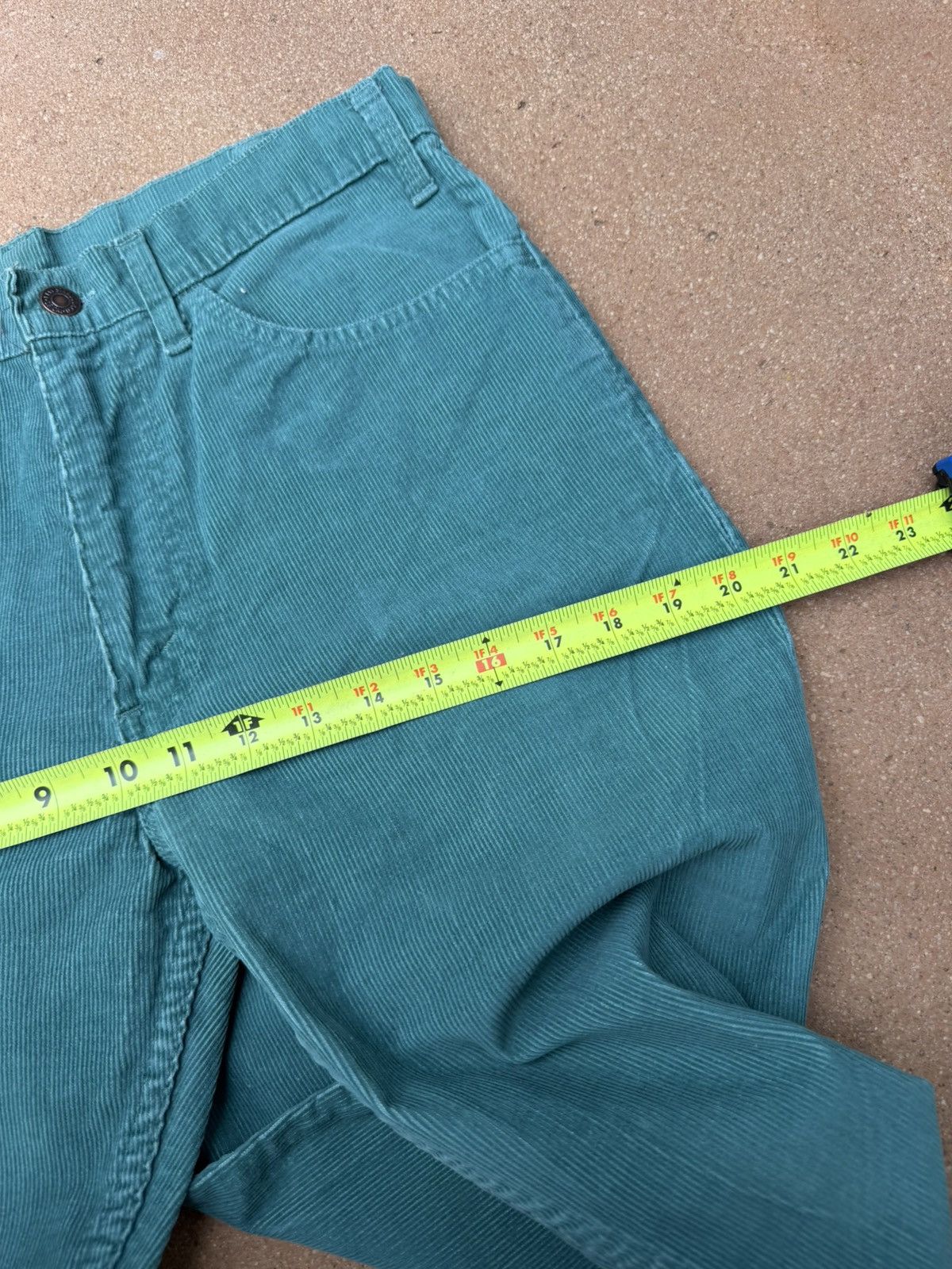 Levi's Vtg 70’s Levi’s 646 Bellbottom Flare Corduroy Pants 32x31 Size US 32 / EU 48 - 12 Thumbnail