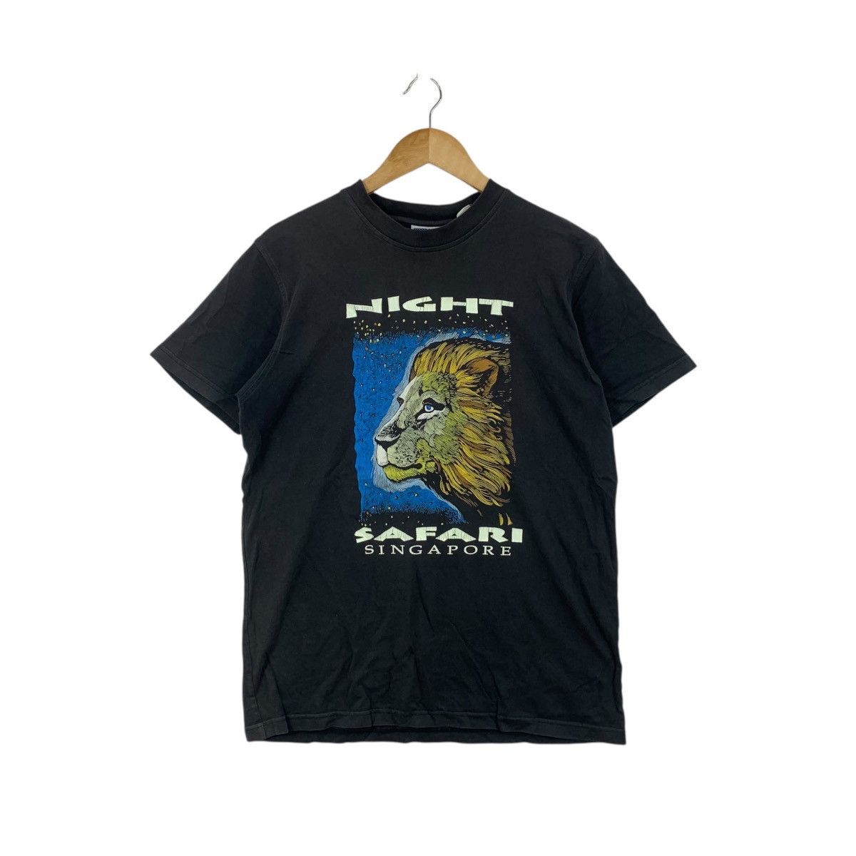 Vintage Vintage NIGHT SAFARI SINGAPORE Lion King Tee Shirt Top Size M / US 6-8 / IT 42-44 - 1 Thumbnail