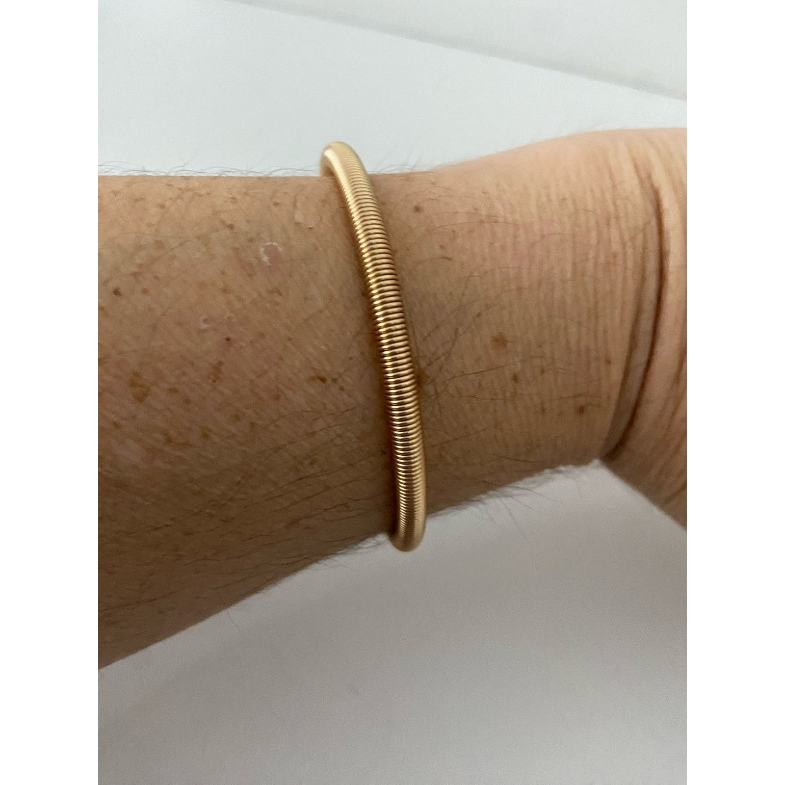 Other Mesh bangle bracelet gold tone Size ONE SIZE - 1 Thumbnail
