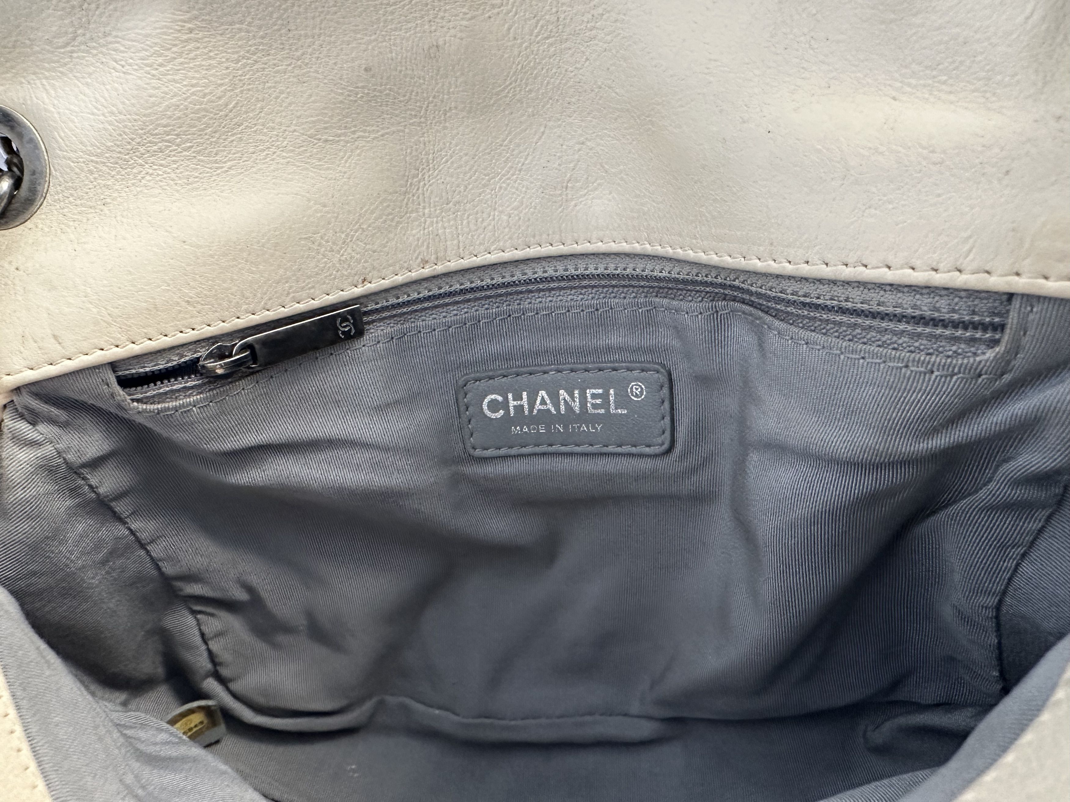 Chanel CHANEL Calfskin Love Me Tender Flap Bag White Size ONE SIZE - 10 Thumbnail