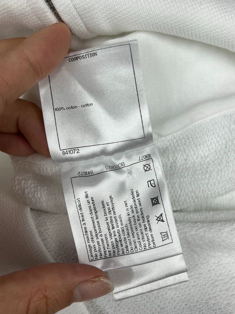 Chanel Chanel White camelli graffiti hooded jacket Size US S / EU 44-46 / 1 - 7 Thumbnail