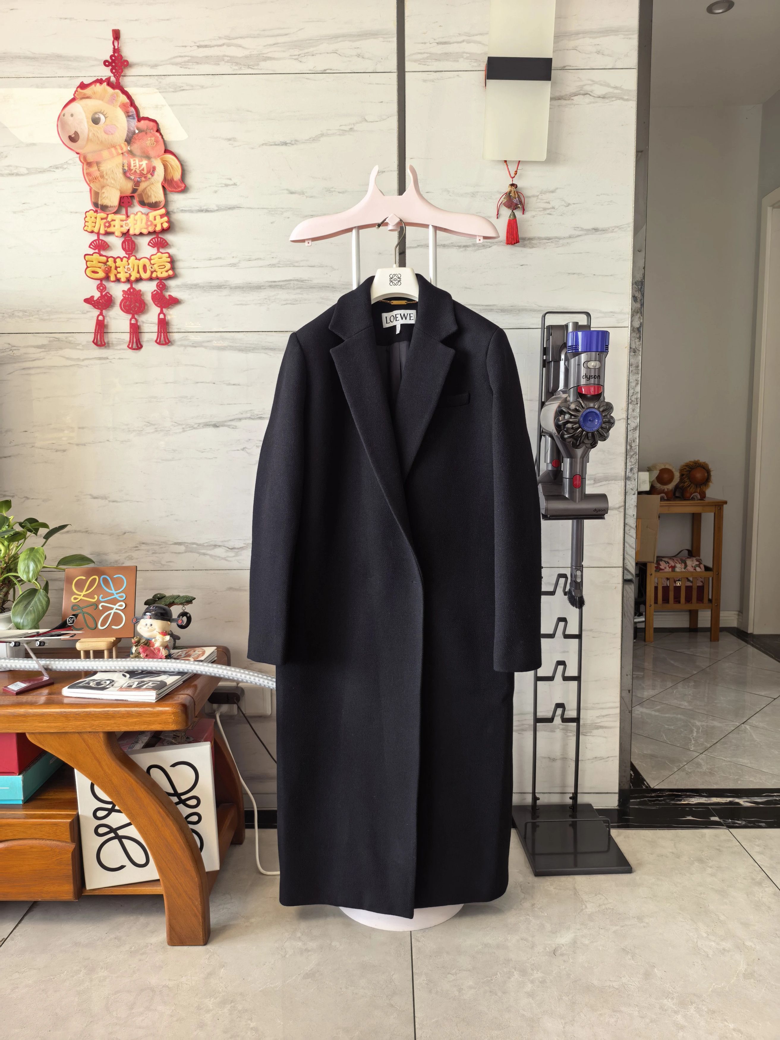 Loewe LOEWE FW23 old money solid color wool coat 38 Size XS / US 0-2 / IT 36-38 - 1 Thumbnail