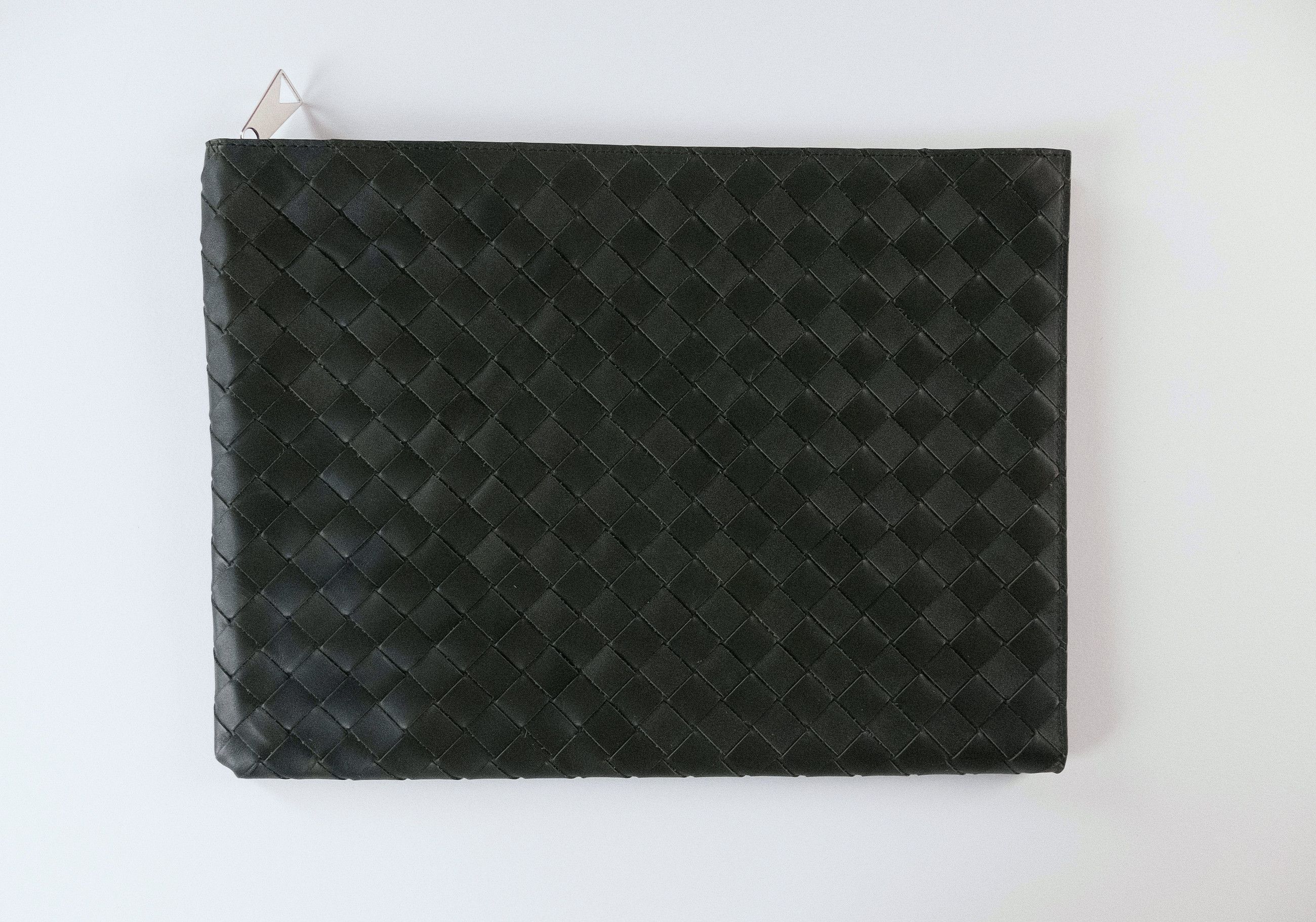 Bottega Veneta BOTTEGA VENETA dark green intrecciato leather clutch bag Size ONE SIZE - 5 Thumbnail