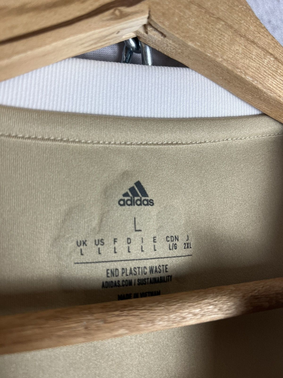 Adidas Authentic Ajax x Daily Paper football Jersey Men’s Medium Size US L / EU 52-54 / 3 - 7 Thumbnail