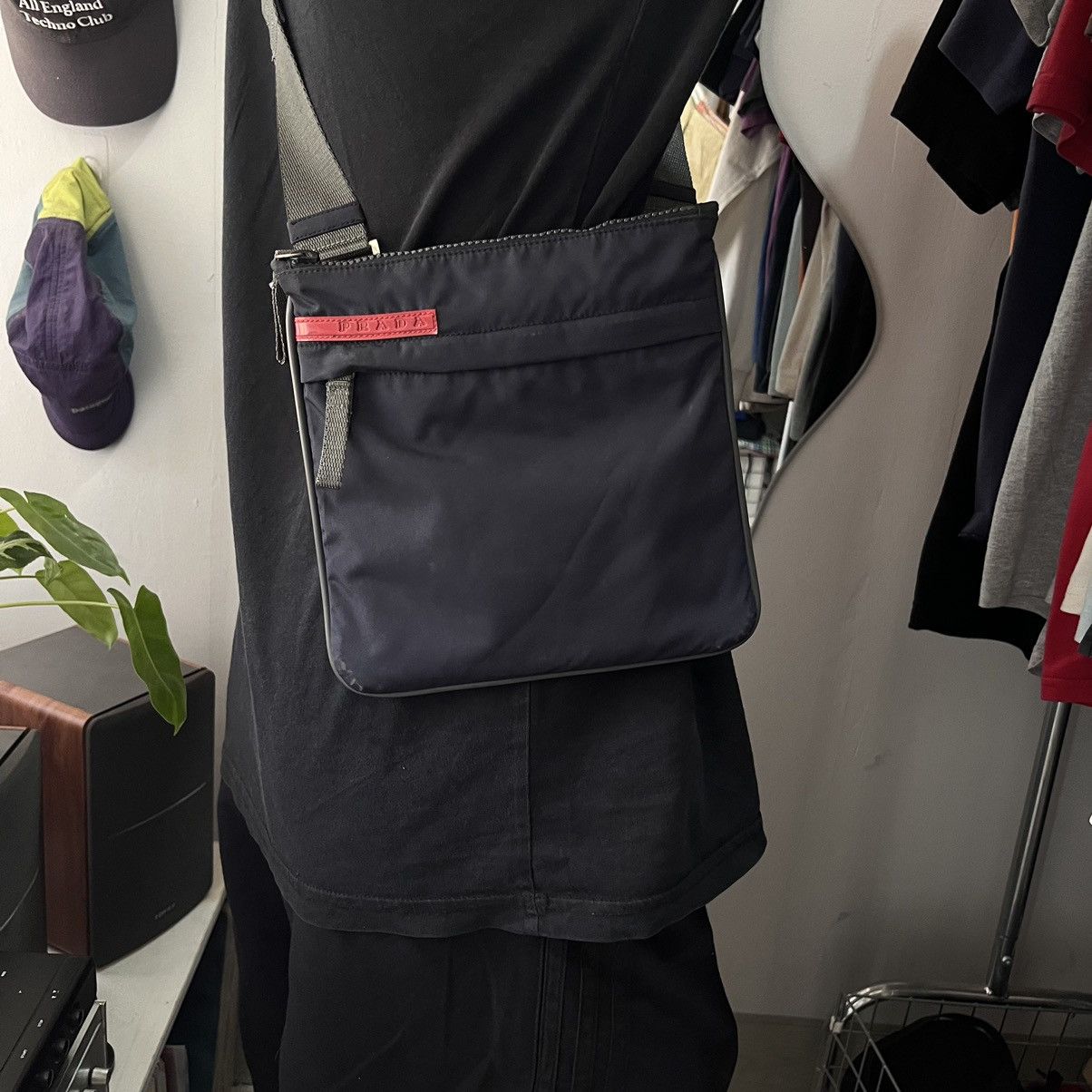 Prada 2000s Prada sport mini slingbag (include the card 2001) Size ONE SIZE - 2 Thumbnail