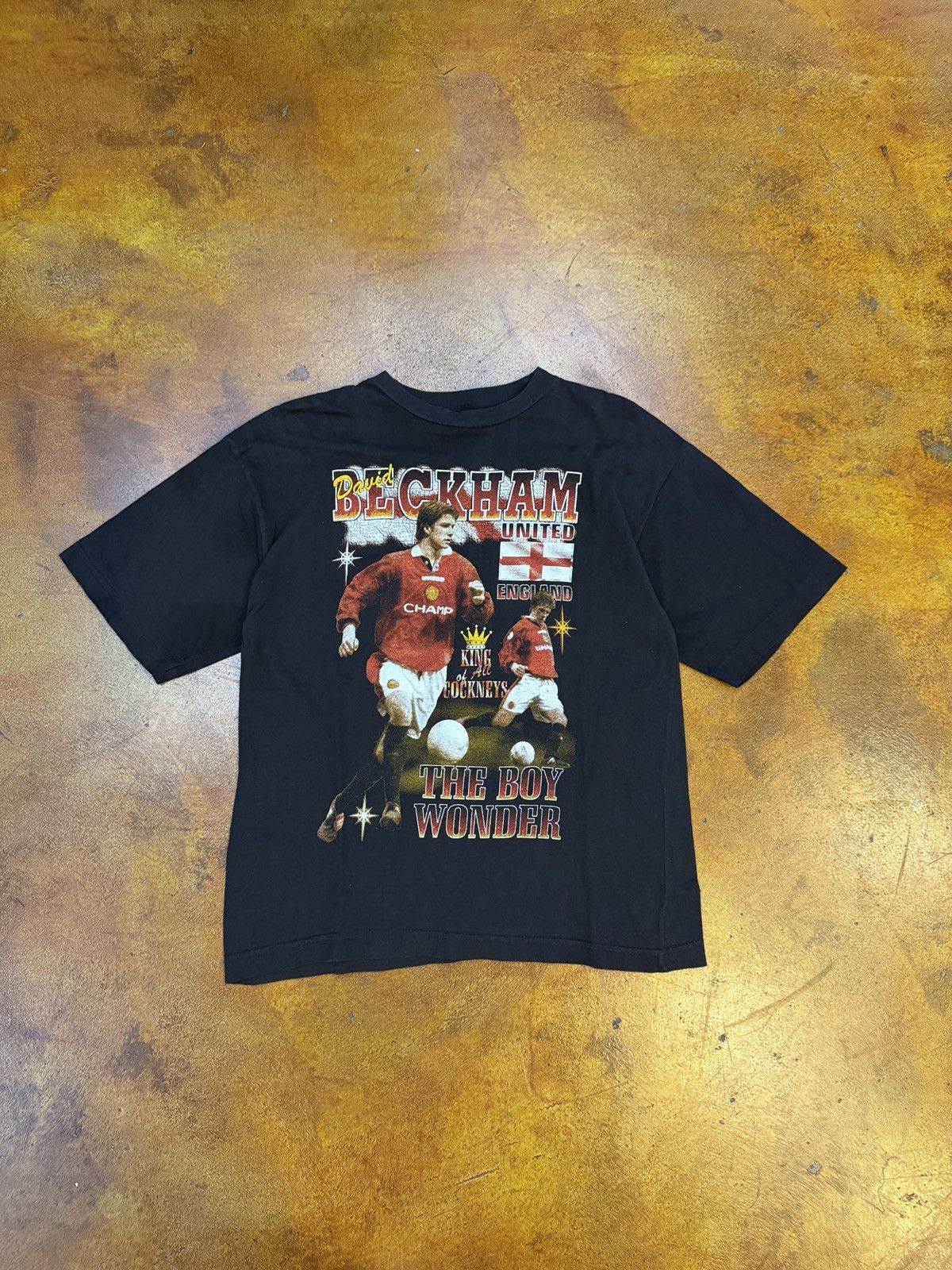 Vintage Vintage David Beckham 1998-99 Champions T-shirt Size US S / EU 44-46 / 1 - 1 Thumbnail