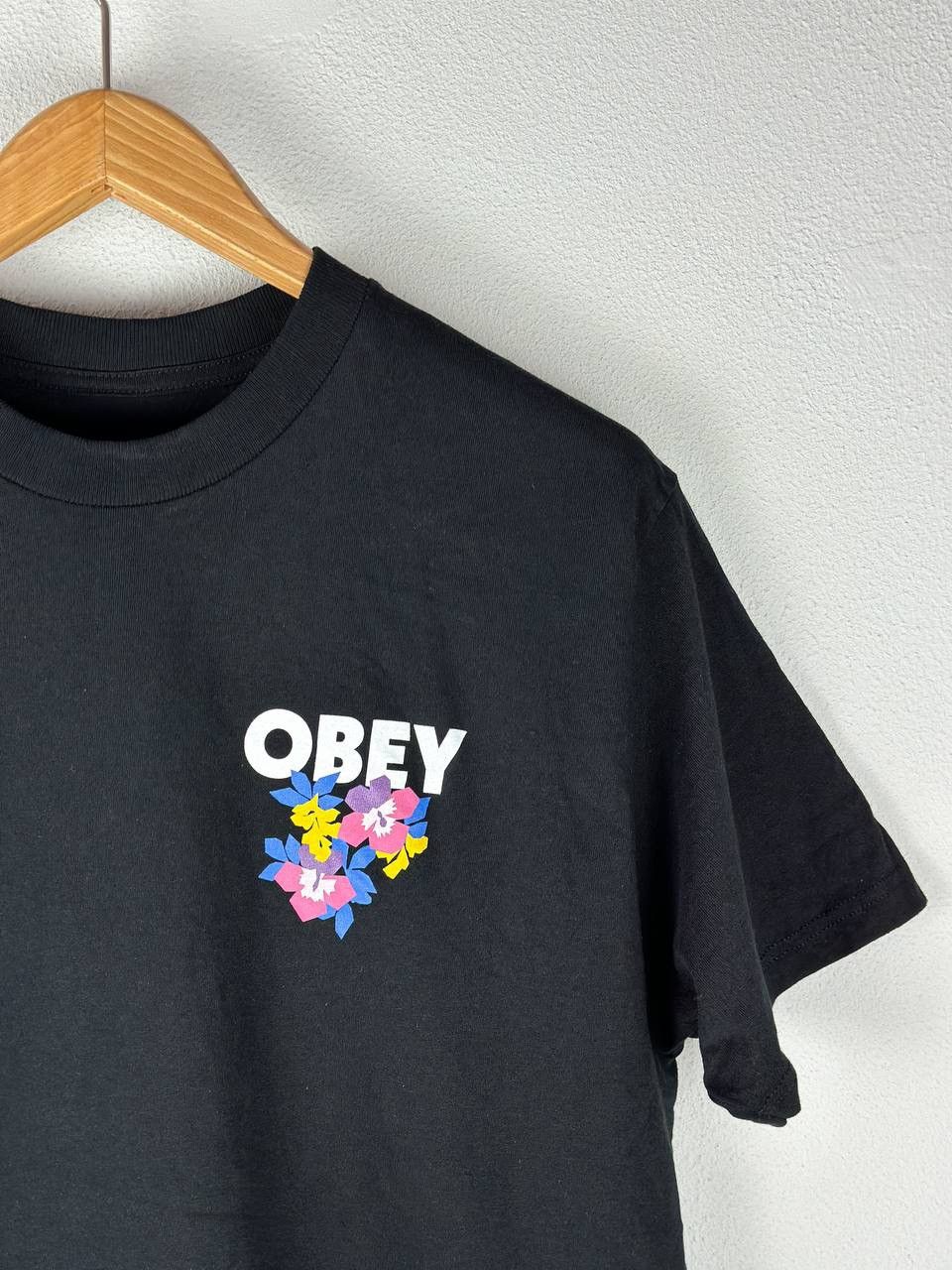 Obey Obey T-shirt Size US M / EU 48-50 / 2 - 4 Thumbnail