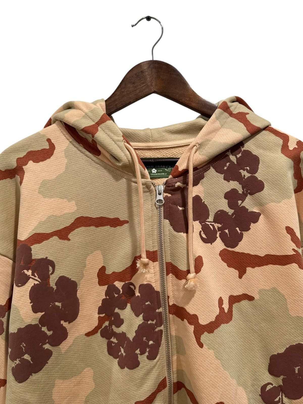 DENIM TEARS Denim Tears The Cotton Wreath Zip Hoodie Tan Camo Size US XL / EU 56 / 4 - 2 Thumbnail