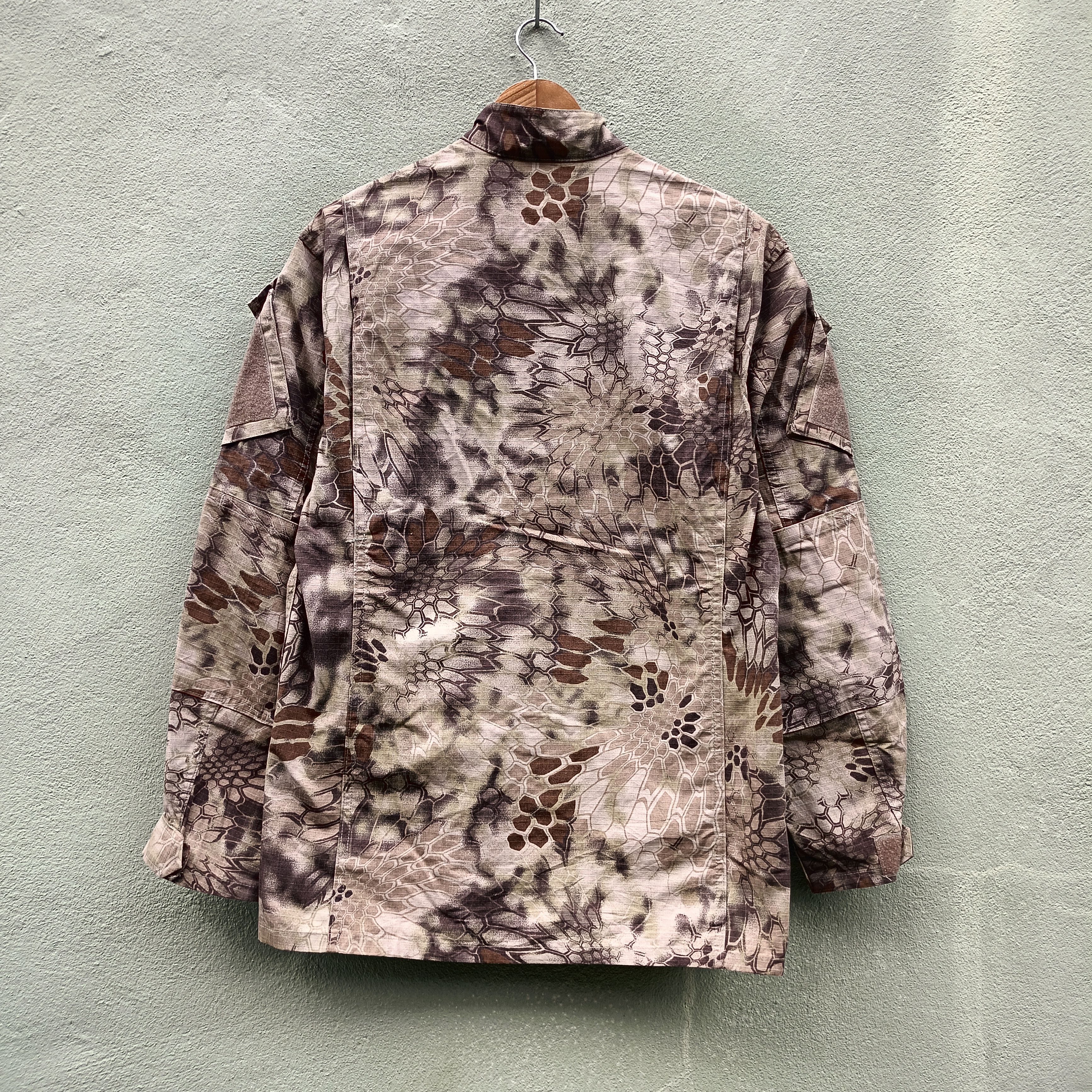Japanese Brand Eagle Force Camo Zip Up Size US L / EU 52-54 / 3 - 1 Thumbnail