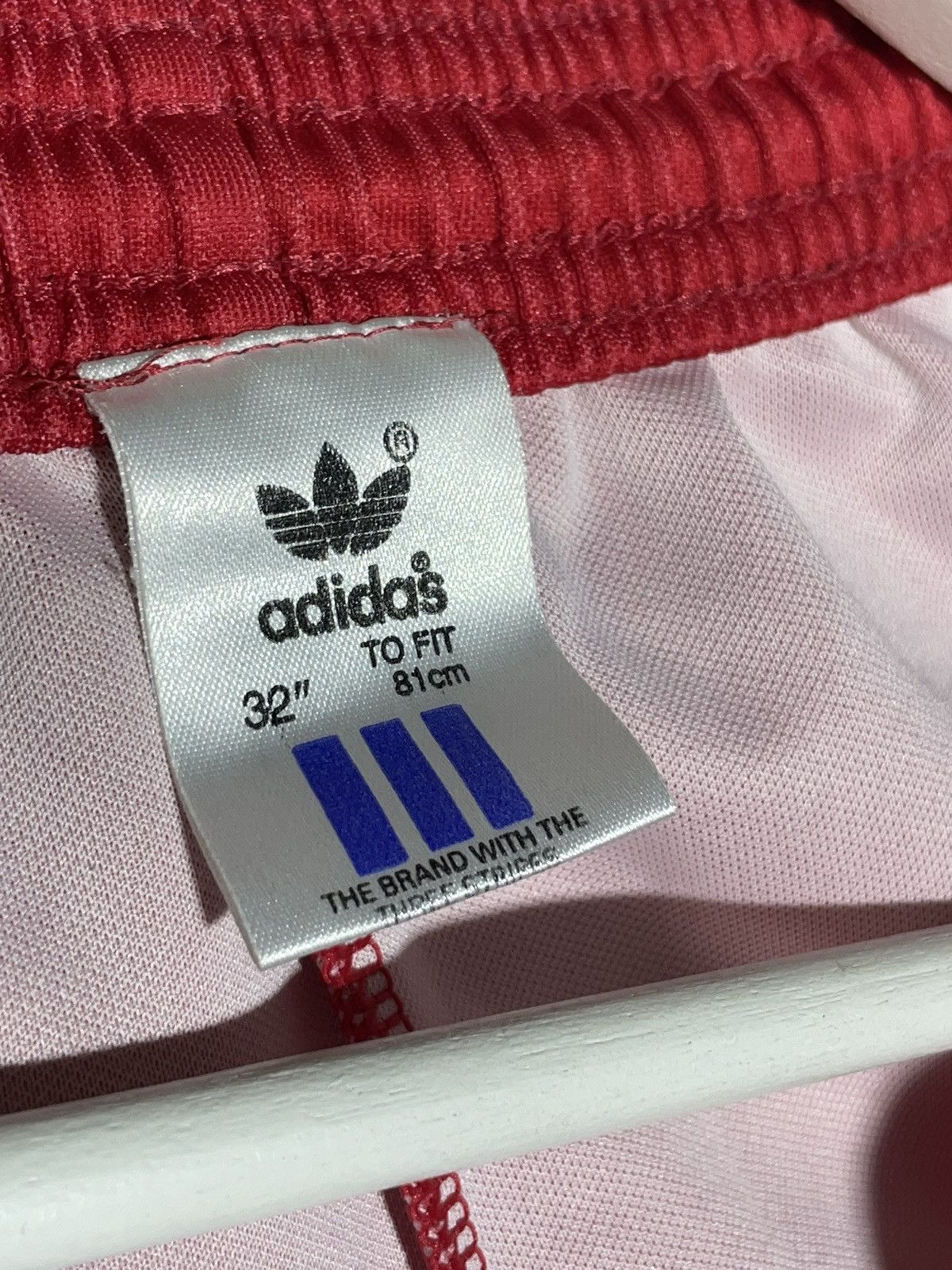 Adidas × Vintage Liverpool FC Adidas Equipment 1991/92 Home Football Shorts Size US 32 / EU 48 - 10 Thumbnail