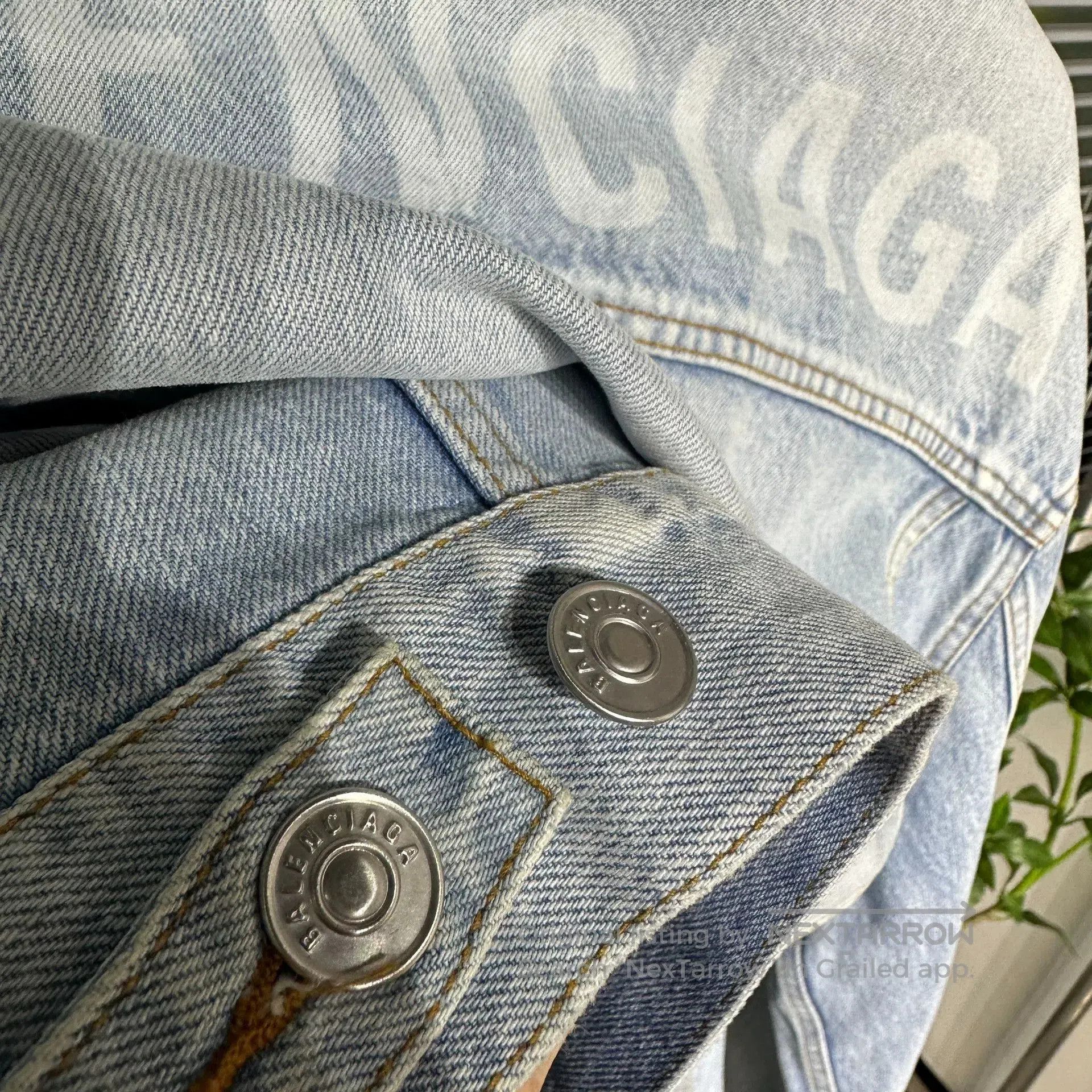 Balenciaga Balenciaga Washed Denim Jacket with Logo. Size US S / EU 44-46 / 1 - 4 Thumbnail