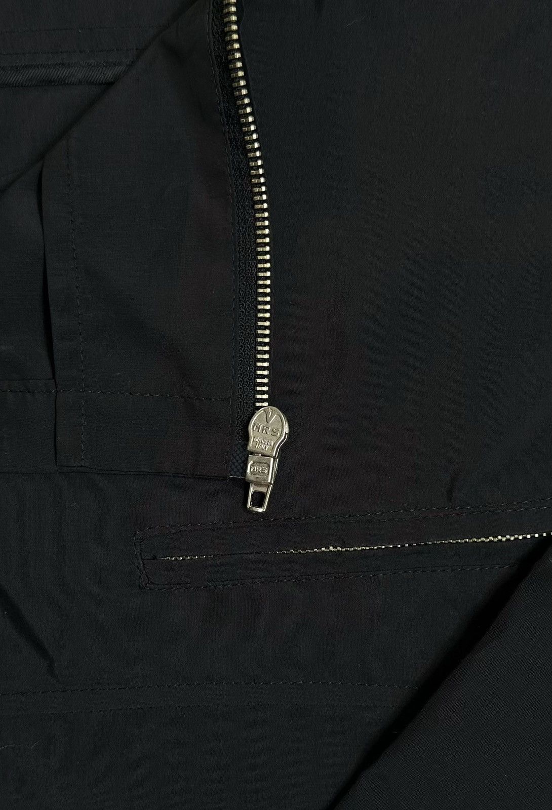 Vintage 1990s IN ITALIAN MINIMALIST ZIP UP JACKET Size US M / EU 48-50 / 2 - 7 Thumbnail