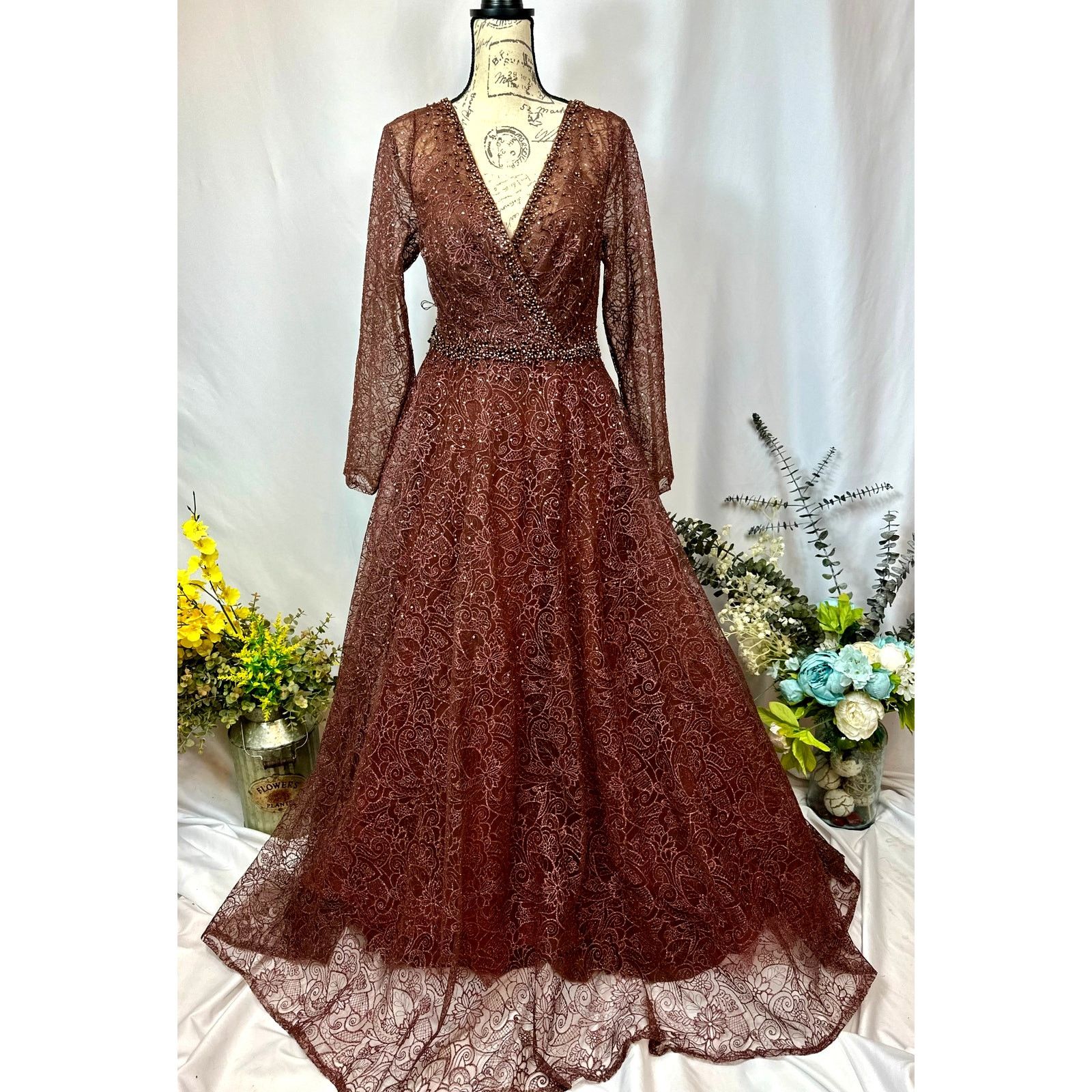 Other Mac Duggal Embellished Illusion V-Neck Gown Chocolate 12 Size XL / US 12-14 / IT 48-50 - 11 Thumbnail