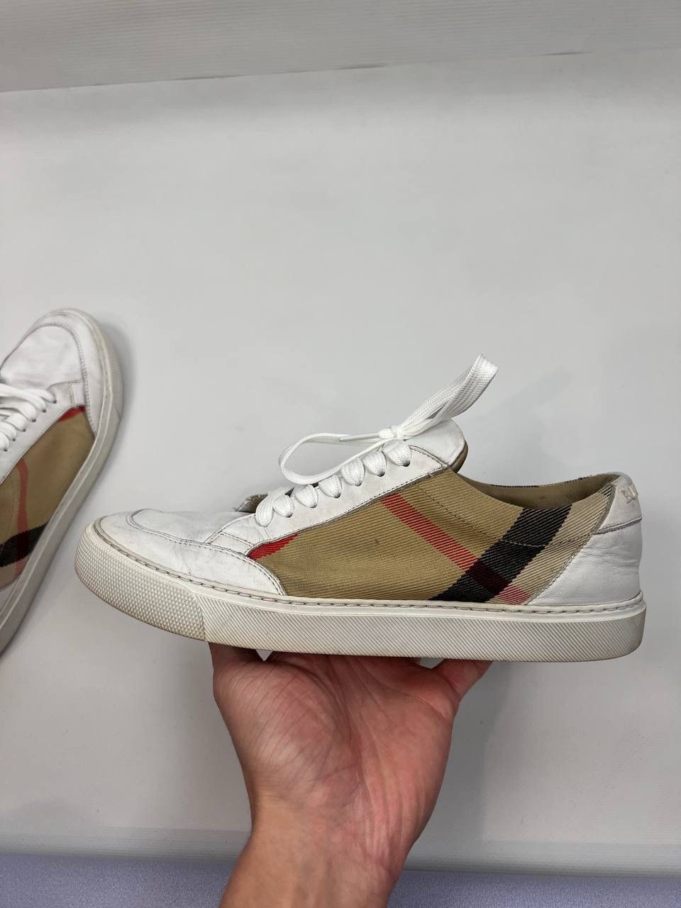 Burberry Burberry leather trainers shoes size 38 Size US 7 / EU 40 - 8 Thumbnail