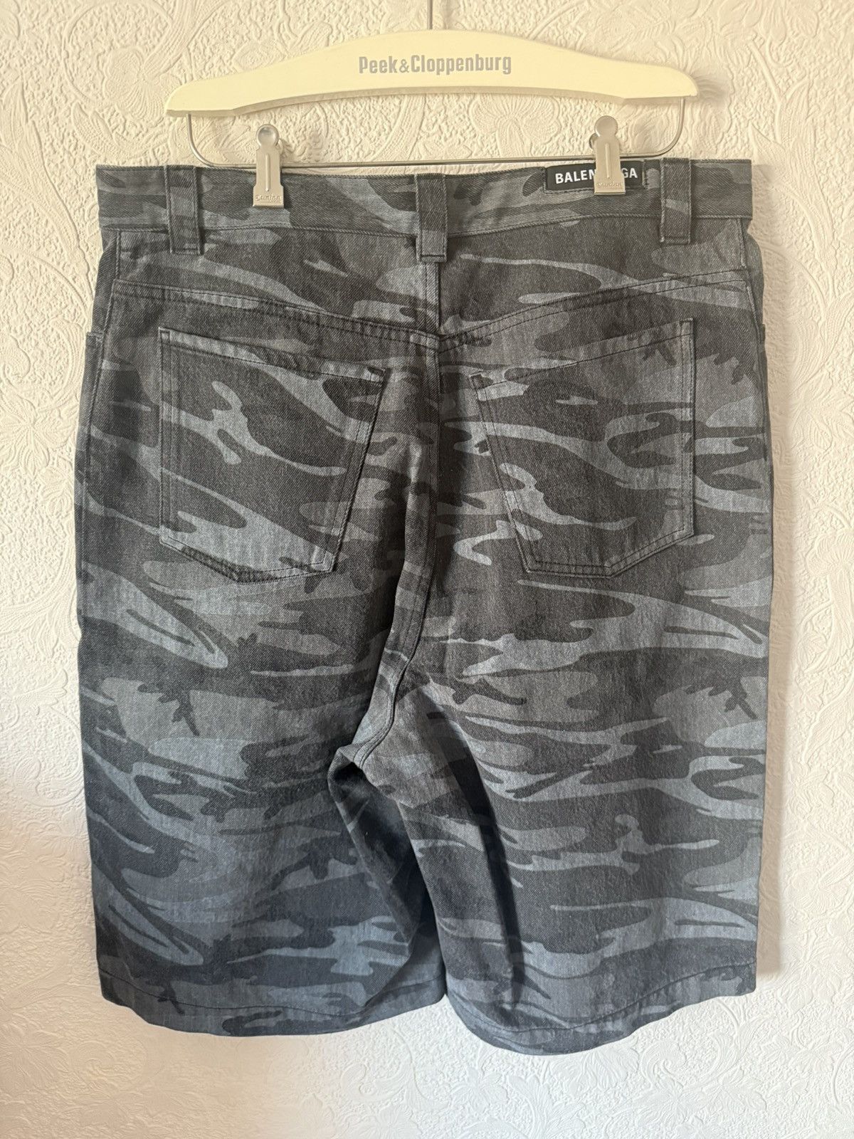 Balenciaga Balenciaga Camo Jean Shorts Size US 34 / EU 50 - 2 Thumbnail