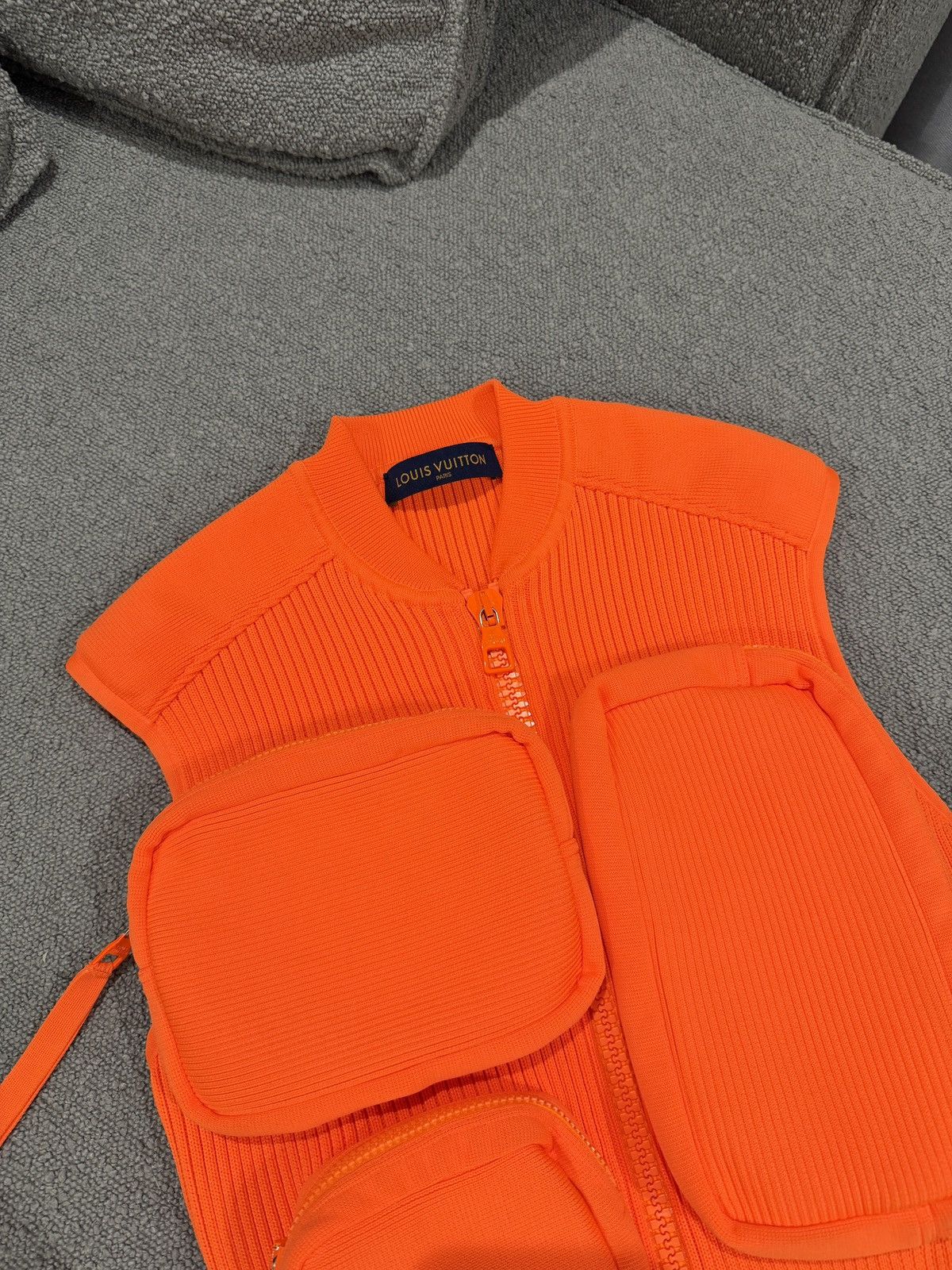Louis Vuitton LOUIS VUITTON Virgil Abloh Multi 3D Pocket Vest Jacket S Size US S / EU 44-46 / 1 - 6 Thumbnail