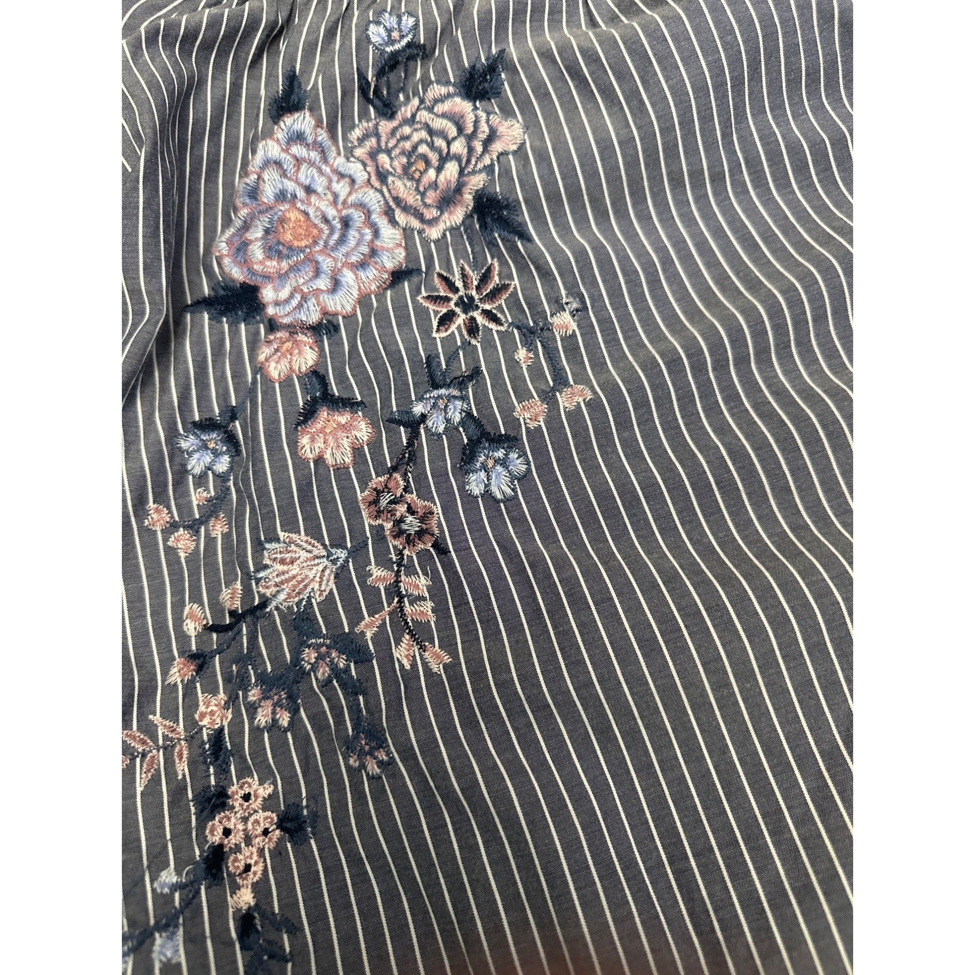 American Eagle Outfitters American Eagle Outfitters Off Shoulder Boho Embroidered Blue Size S / US 4 / IT 40 - 13 Thumbnail