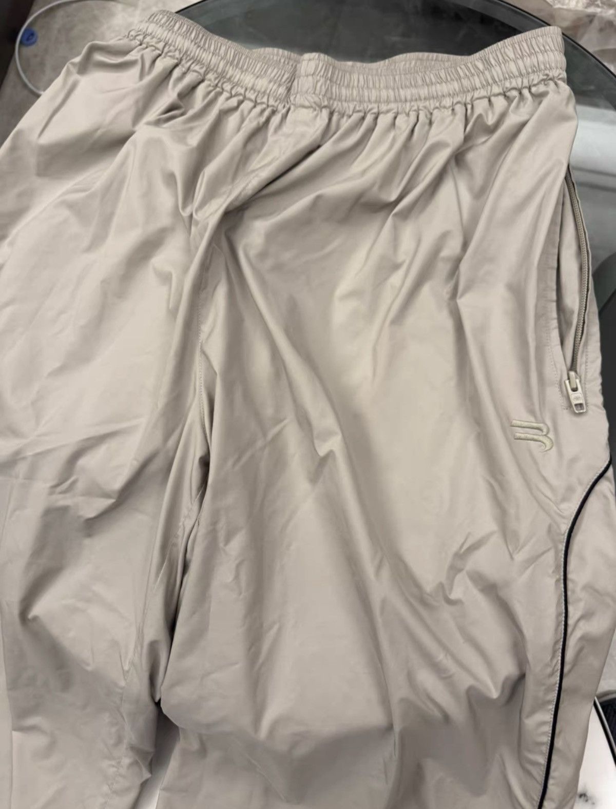 Balenciaga Balenciaga tracksuit pants Size US 33 - 2 Thumbnail