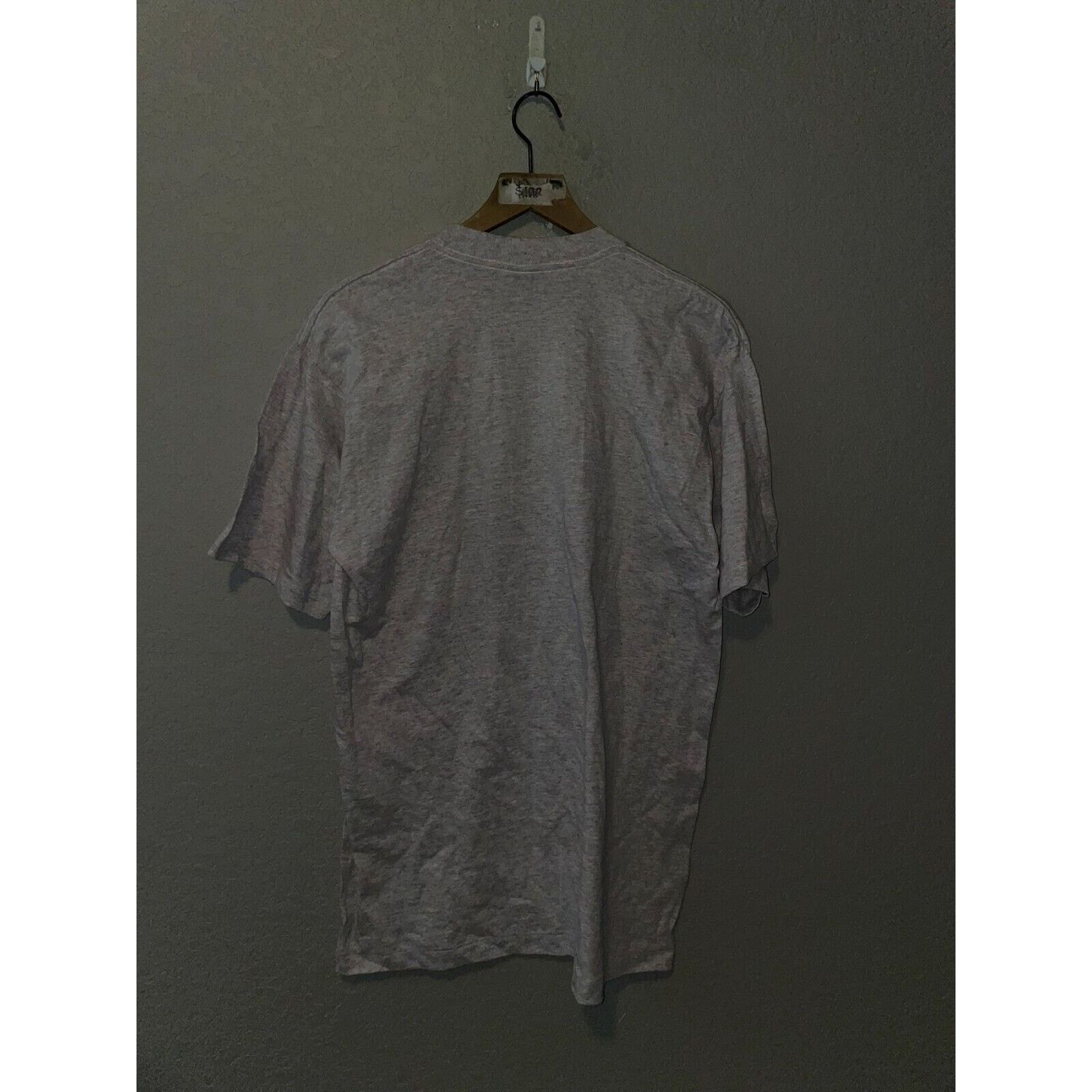 Vintage Vintage Montana Shirt Native American Feather Tee VTG 90s L Size US L / EU 52-54 / 3 - 10 Thumbnail