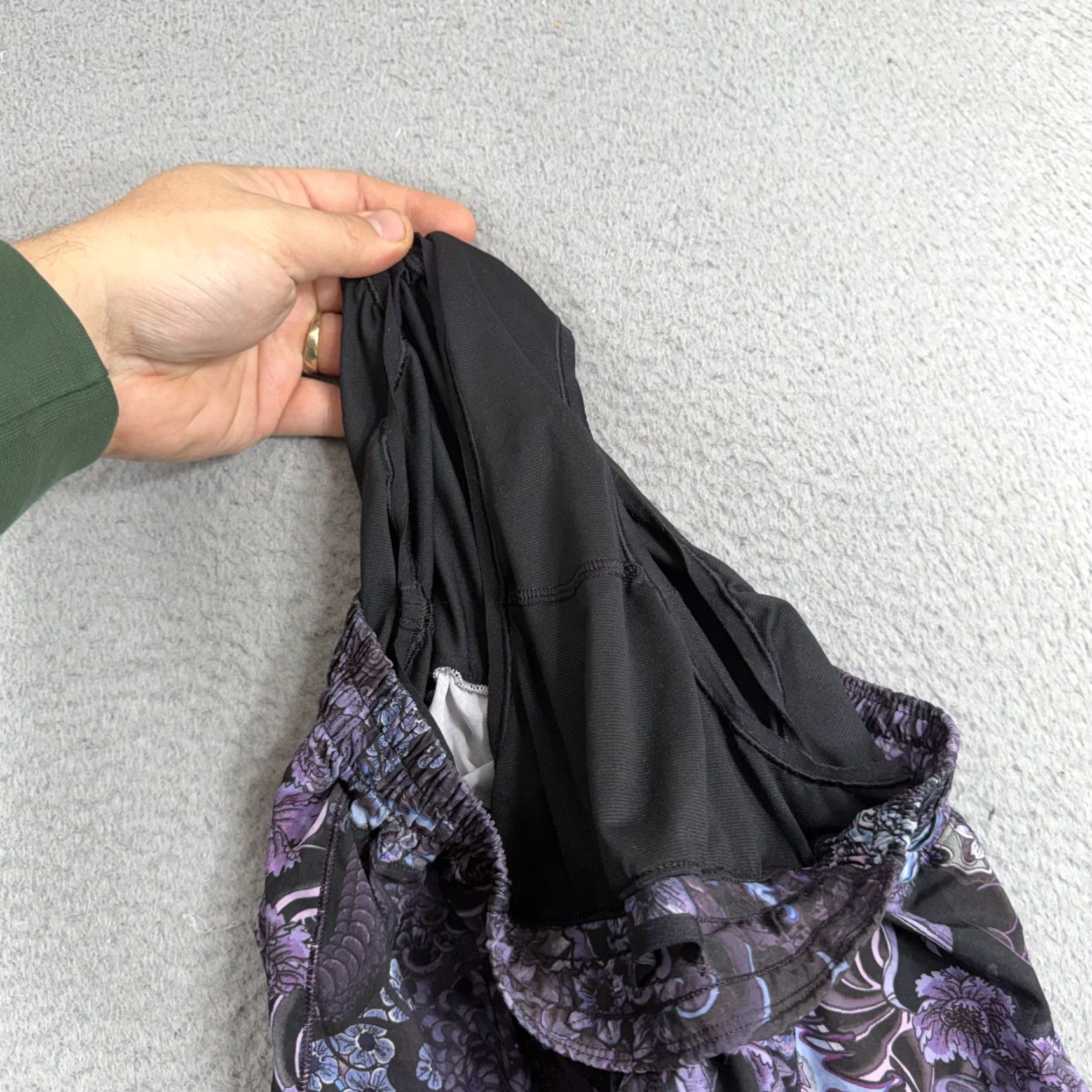 Lululemon Lululemon Hotty Hot Short Womens Size 8 Floral Athleisure Gym Training Comfort Size 30" / US 8 / IT 44 - 5 Thumbnail