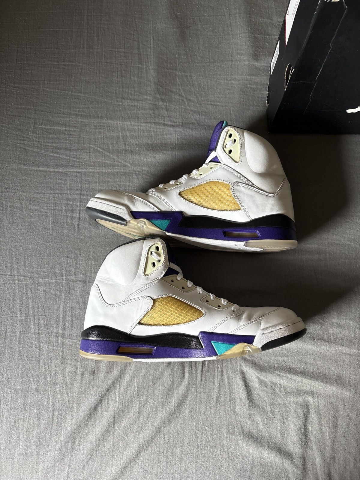 Jordan Brand Nike Air Jordan 5 Retro Grape Size US 11.5 / EU 44-45 - 3 Thumbnail