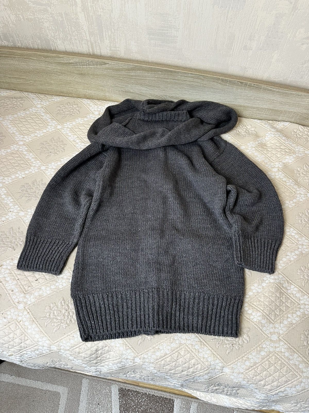 Dolce & Gabbana 🔥 Dolce & Gabbana Alpaca Cardigan with Fox Fur Scarf Sweater Size L / US 10 / IT 46 - 5 Thumbnail