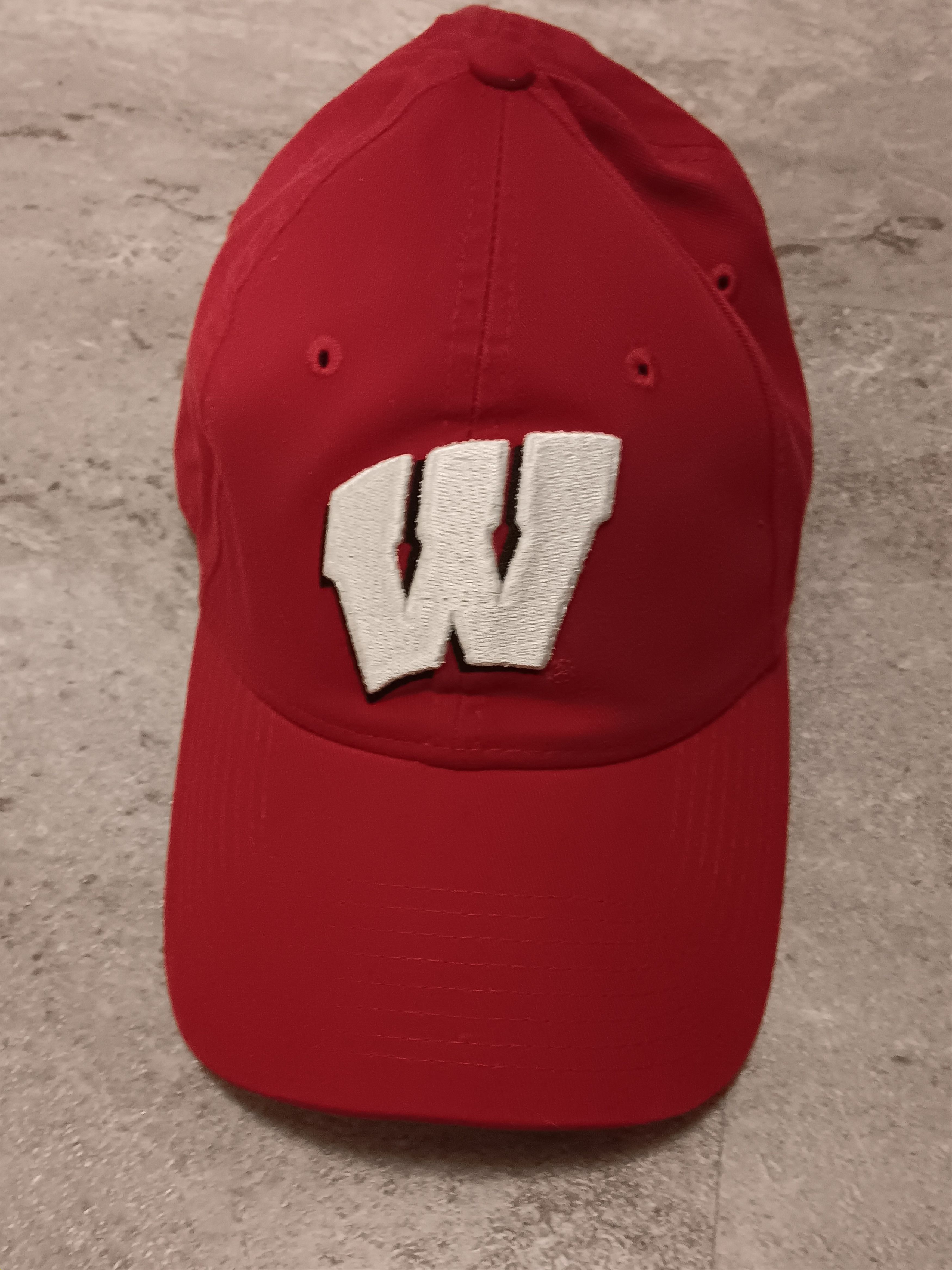 New Era Wisconsin Badgers 9Twenty New Era Hat Size ONE SIZE - 7 Thumbnail