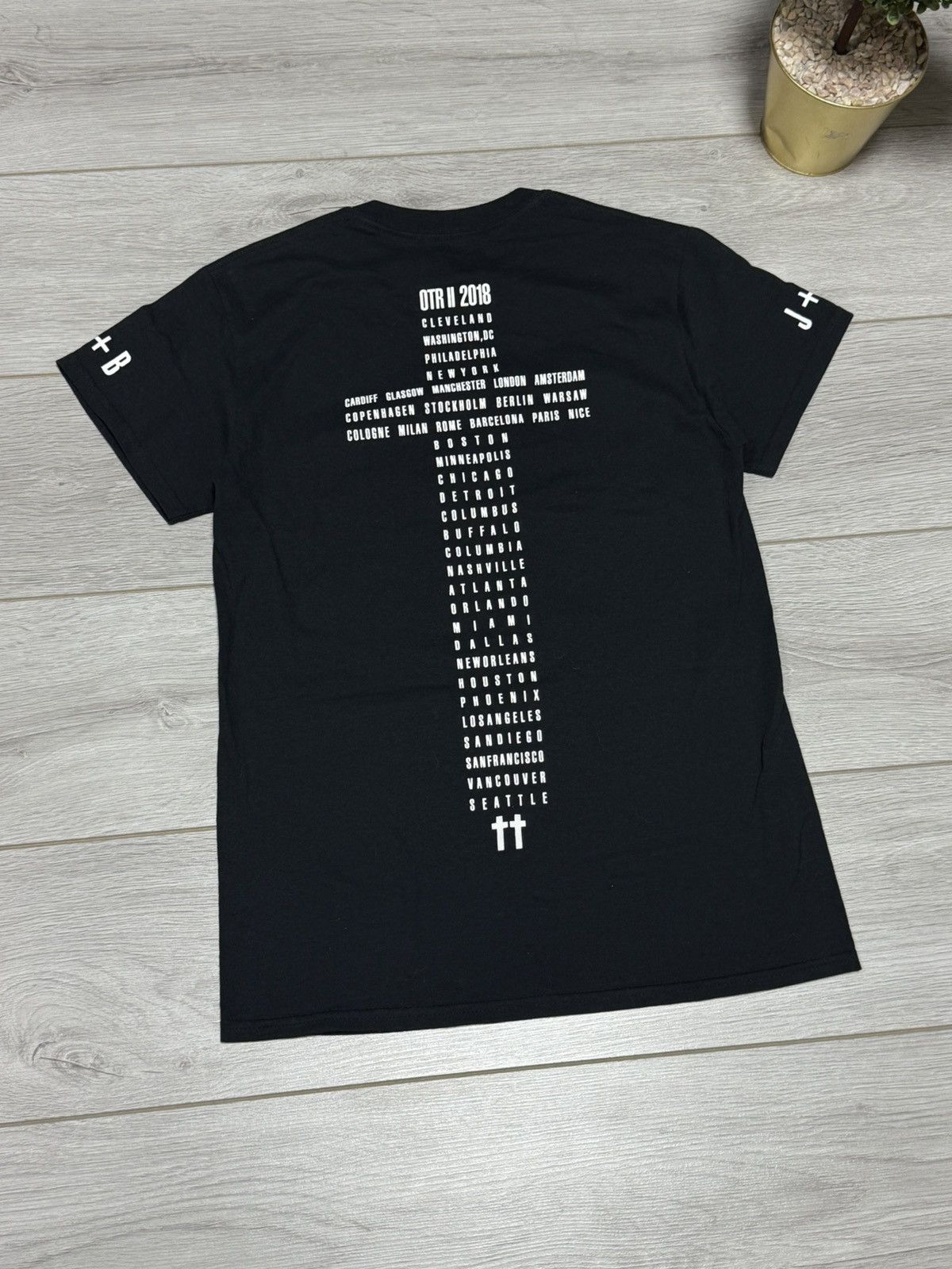 Beyonce Jay-Z x Beyonce OTR 2 Tour T-Shirt tee Size s Size US S / EU 44-46 / 1 - 2 Thumbnail