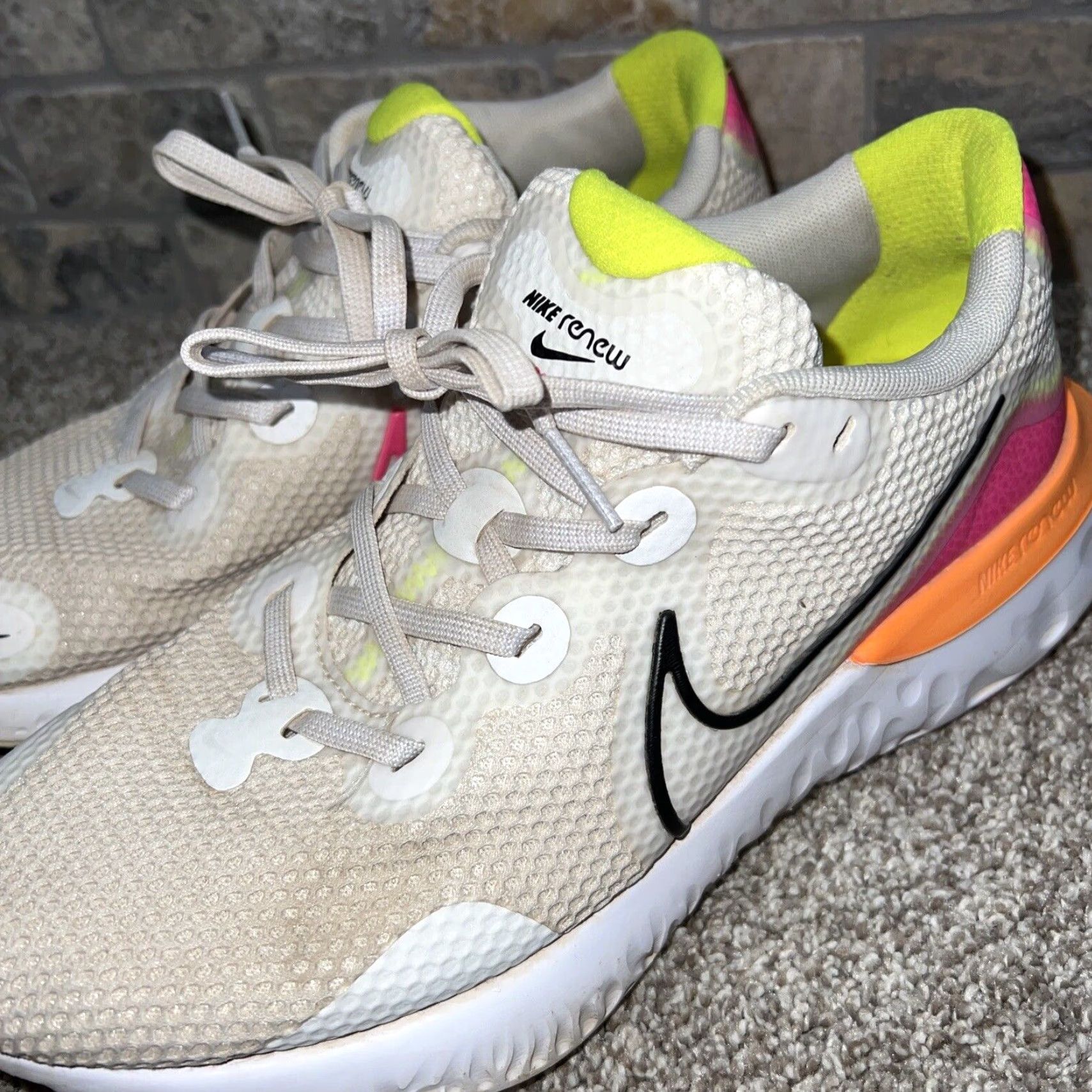 Nike Nike Renew Run Sneakers Women 9.5 Pink White Athletic Shoes Size US 9.5 / IT 39.5 - 3 Thumbnail