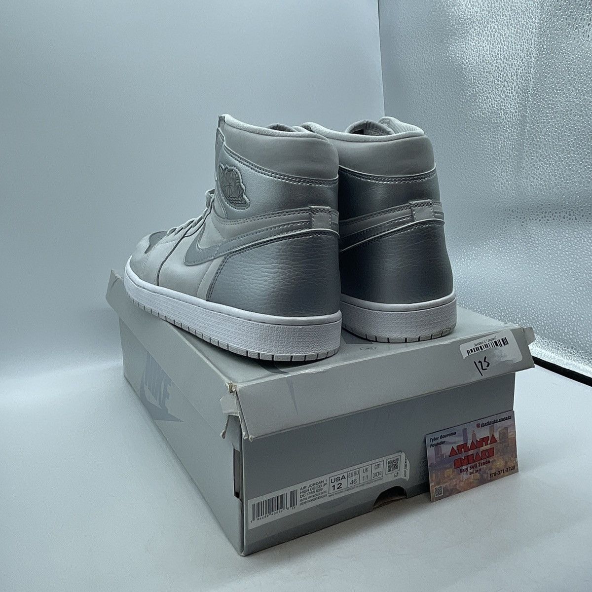 Jordan Brand Air Jordan 1 high Tokyo Size US 12 / EU 45 - 4 Thumbnail
