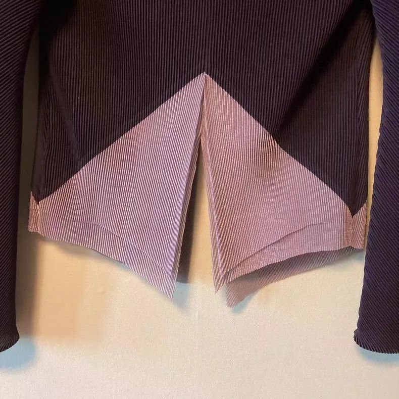 Issey Miyake Issey Miyake Black and purple color-blocked main line card Size XS / US 0-2 / IT 36-38 - 4 Thumbnail