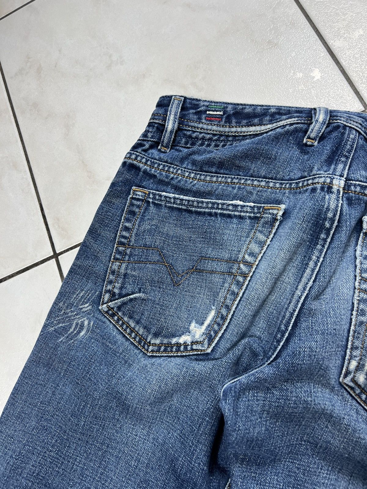 Diesel Vintage Diesel shioner distressed denim jeans slim skinny Size US 30 / EU 46 - 15 Thumbnail