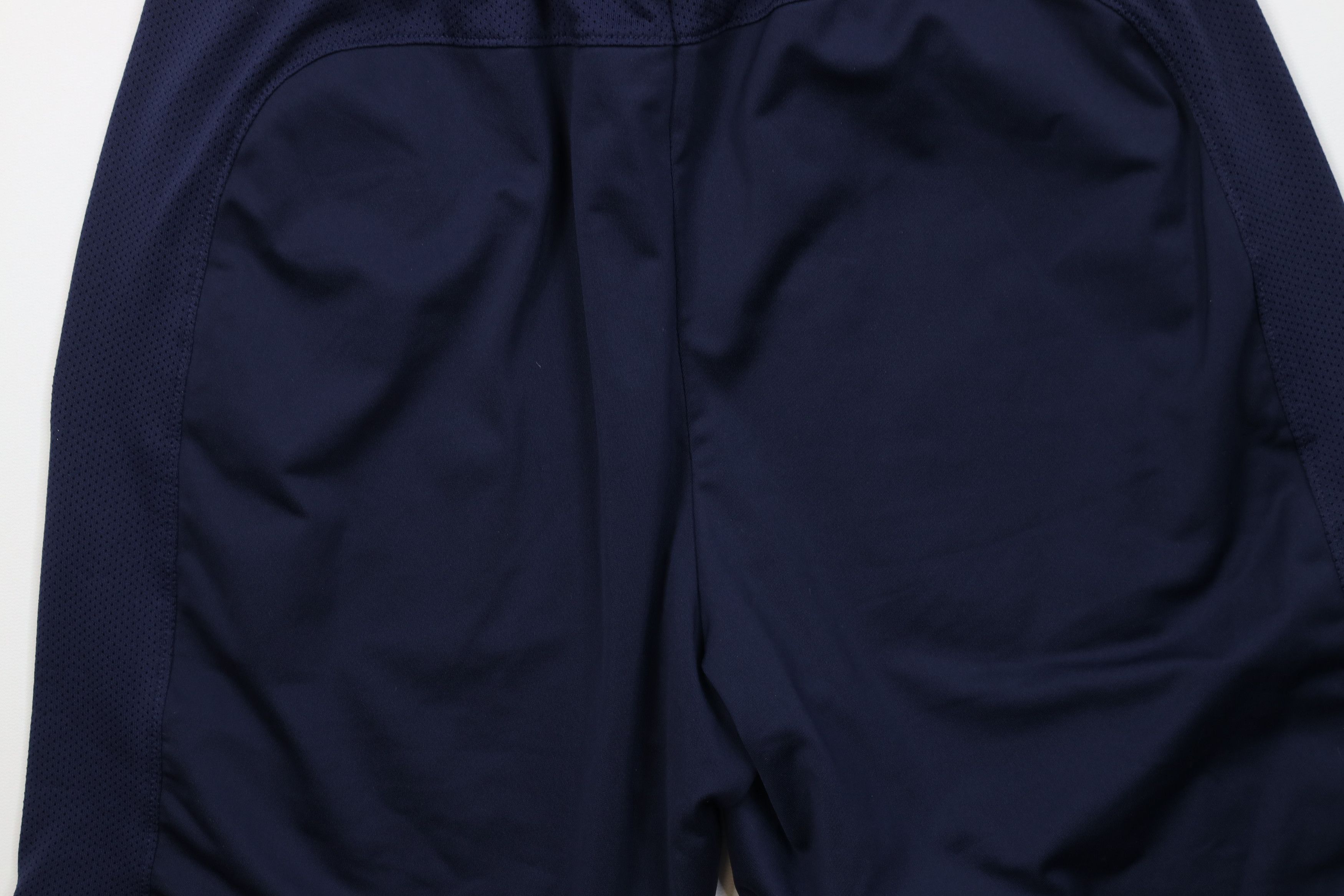 Under Armour Under Armour Notre Dame University Hockey Above Knee Shorts Size US 30 / EU 46 - 11 Thumbnail