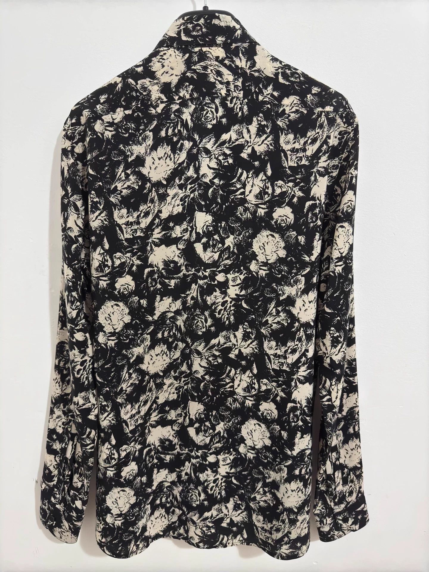 Saint Laurent Paris SAINT LAURENT SLP 21FW French Rose Print Silk Shirt 36 New Size US S / EU 44-46 / 1 - 2 Thumbnail