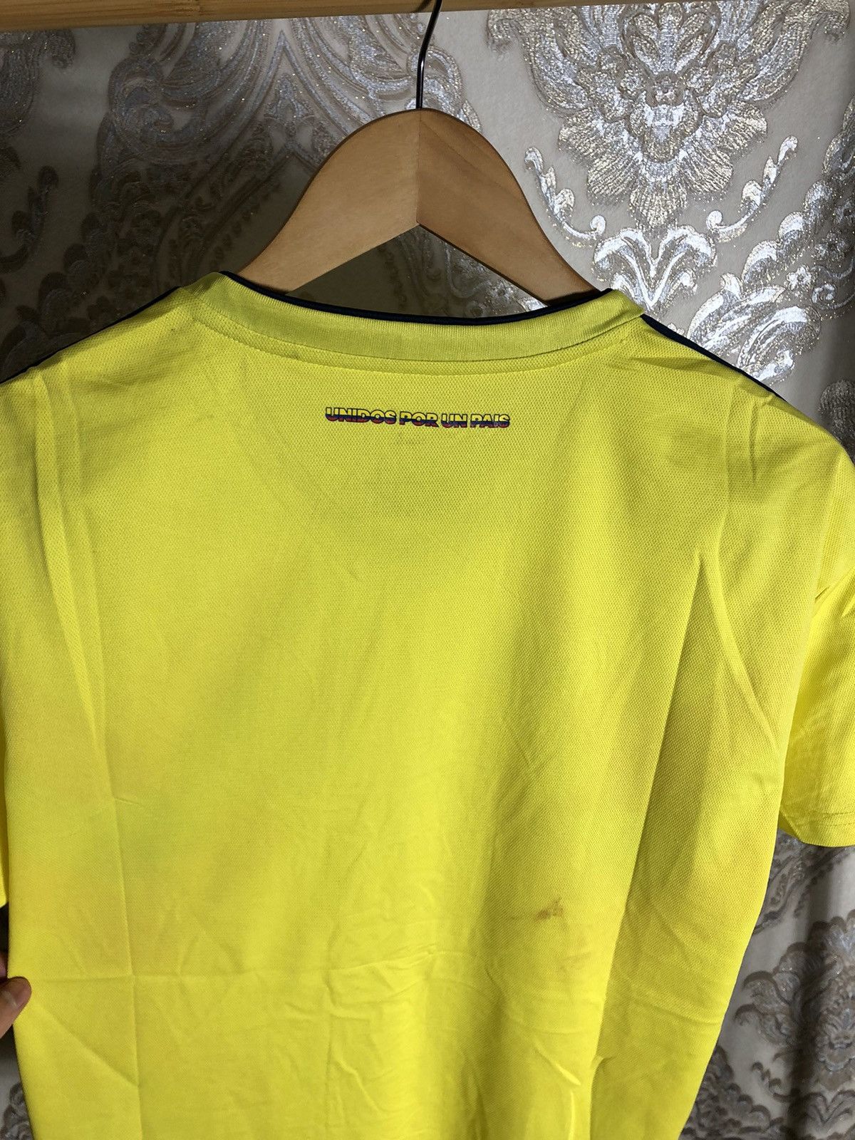 Vintage VERY RARE ADIDAS COLOMBIA SOCCER JERSEY RETRO BLOKE Y2K 90s Size US L / EU 52-54 / 3 - 6 Thumbnail