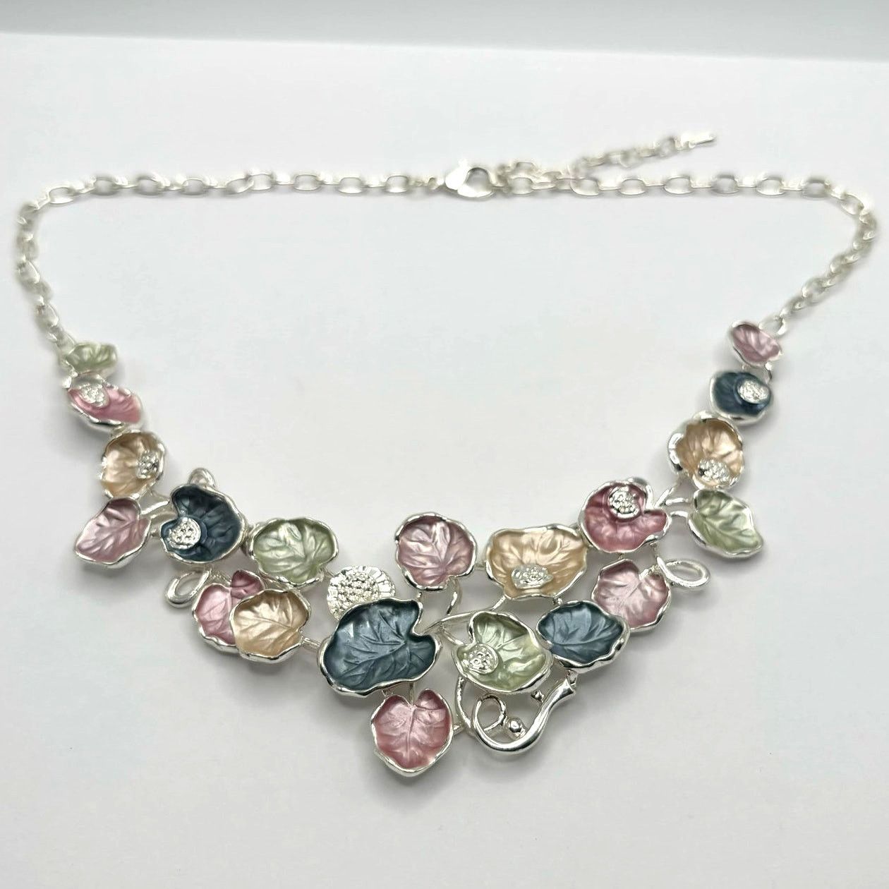 Other Y2K Pink & Silver Leaf Necklace Size ONE SIZE - 3 Thumbnail