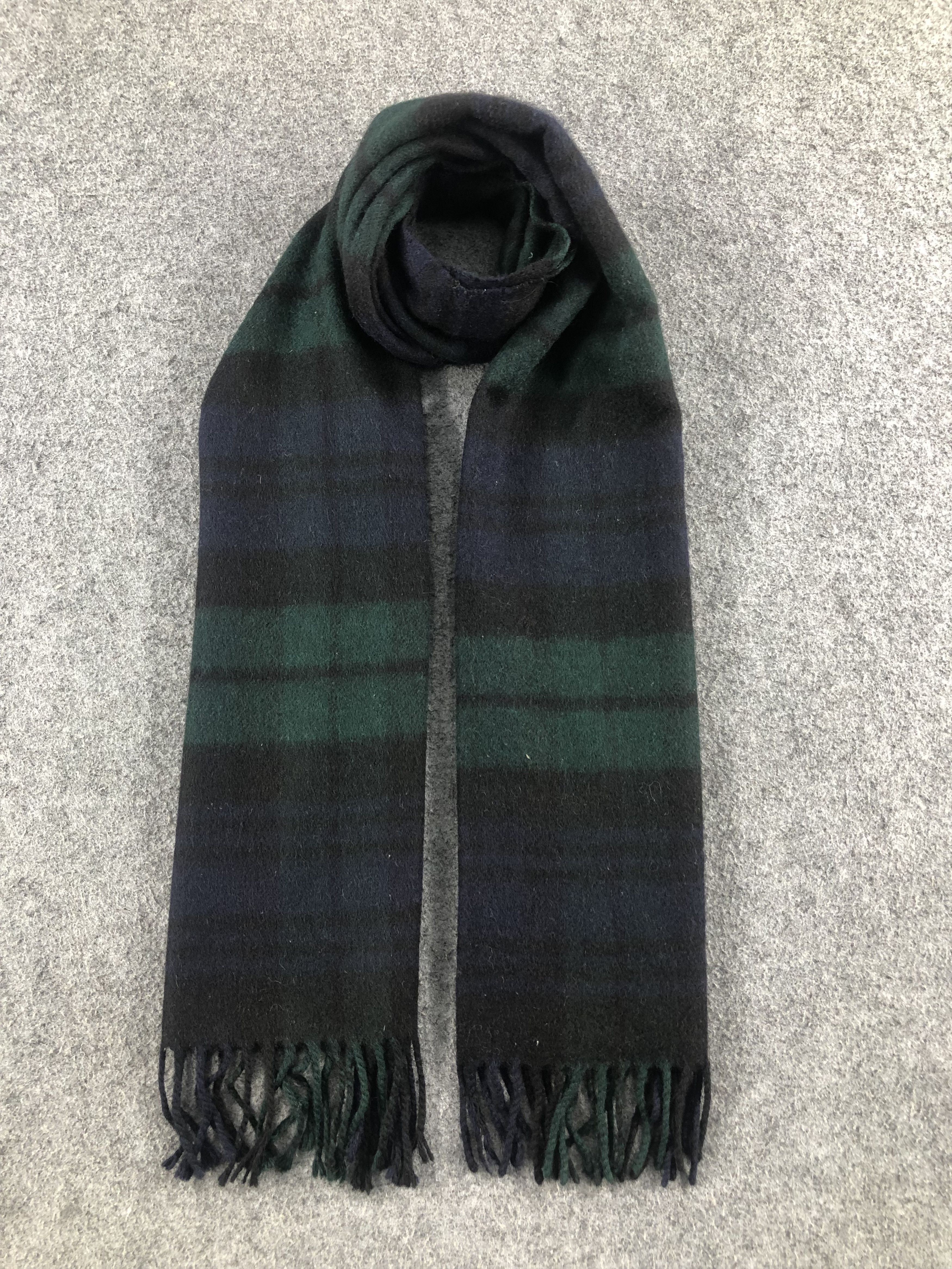 Johnstons Of Elgin Johnstons Of Elgin Scarf Cashmere / Muffler / Neckwear Size ONE SIZE - 1 Thumbnail