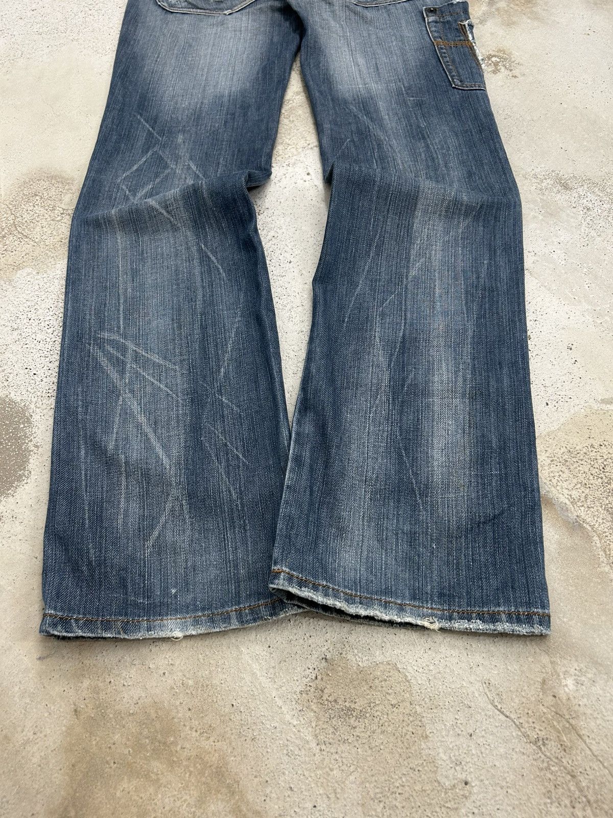 Le Grande Bleu (L.G.B.) Camel Road Distressed Embellished Jeans Size US 29 - 9 Thumbnail