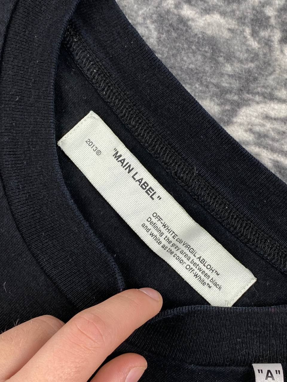 Off-White Off-White Caravaggio Arrow Big Logo T-Shirt Men Size M Black Size US M / EU 48-50 / 2 - 12 Thumbnail