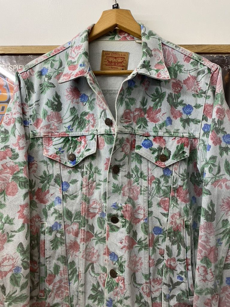 S■シュプリーム Levi’s Roses Trucker Jacket 黒 Supreme Levi's Bleached Sherpa Trucker Jacket Black Men's - FW16 - US