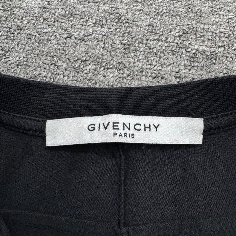Givenchy Givenchy Character Print Short Sleeve Size US M / EU 48-50 / 2 - 2 Thumbnail
