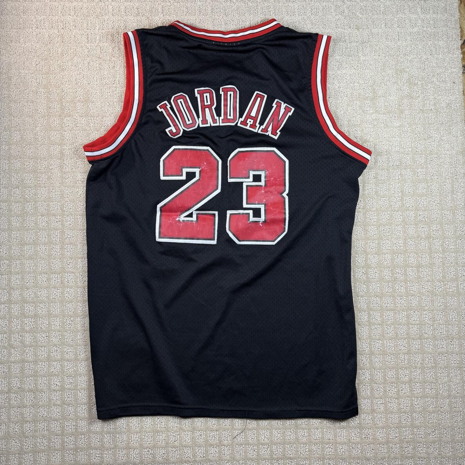 Mitchell & Ness Mitchell Ness Jordan Bulls Away Jersey XL 1995/96 Finals Size US XL / EU 56 / 4 - 7 Thumbnail