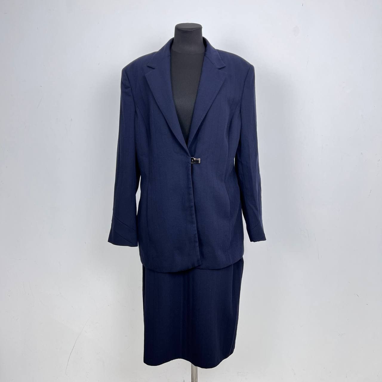 Versace Vintage Versace Navy Striped Skirt Suit Set Professional Size XL / US 12-14 / IT 48-50 - 1 Thumbnail