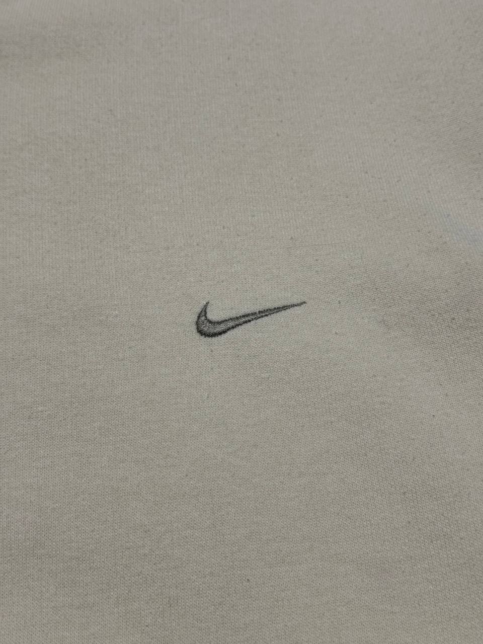 Vintage Vintage Nike Sweatshirt Mini Logo Baggy Crewneck Y2K 90s Size US L / EU 52-54 / 3 - 4 Thumbnail